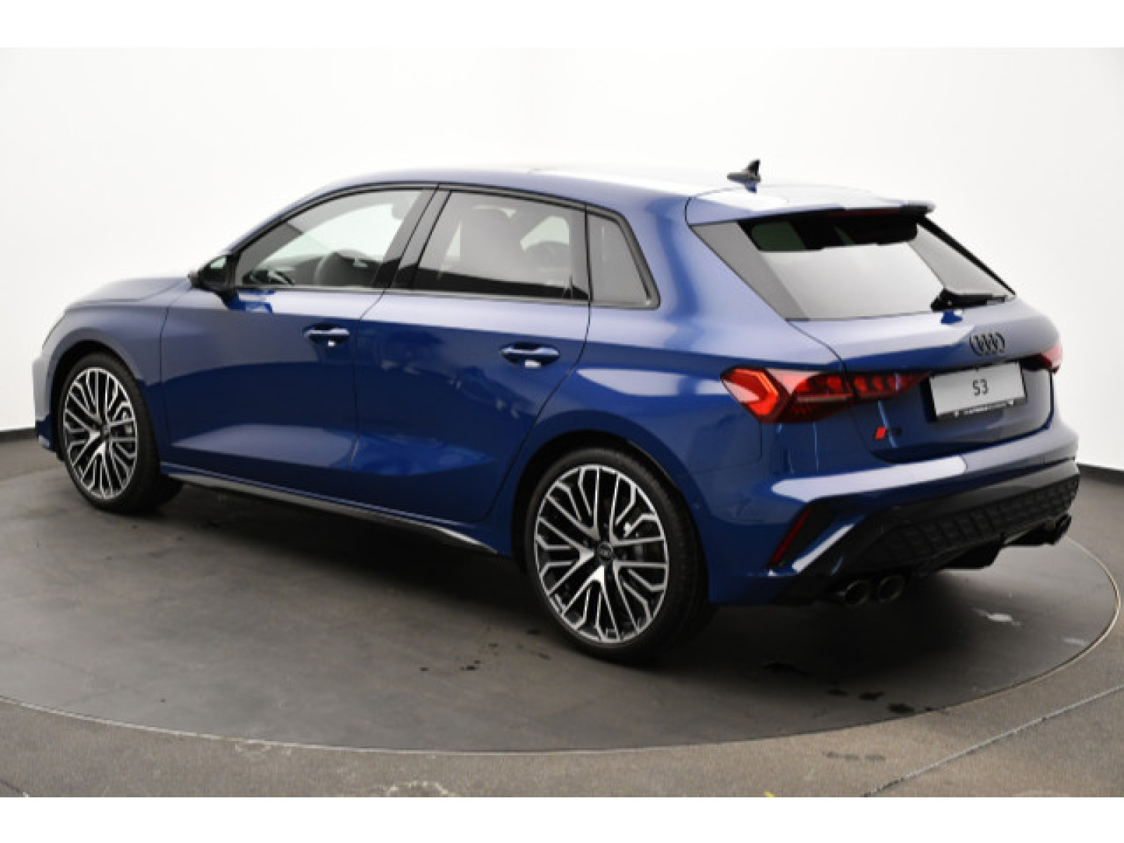 diagonalansicht-hinten-aussen diagonalansicht-hinten-aussen