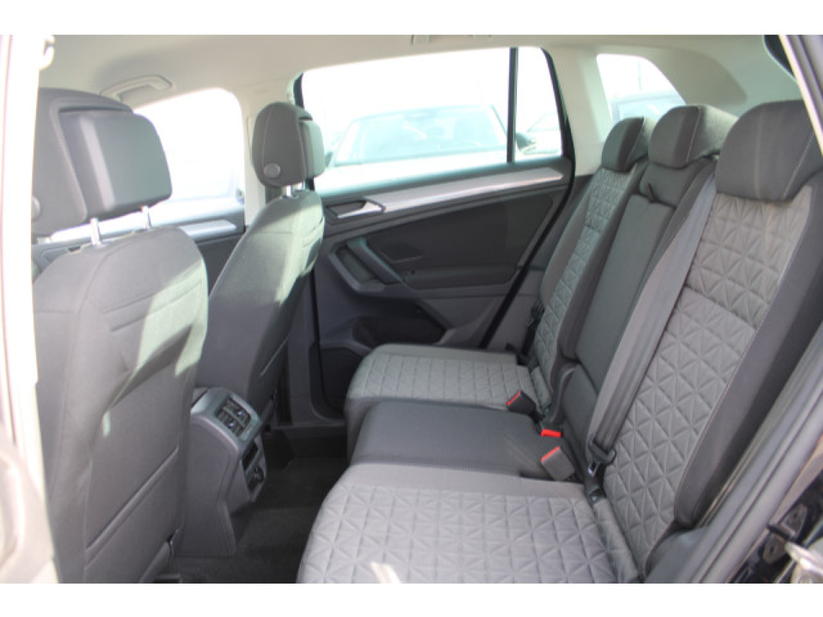 Volkswagen - Tiguan_5