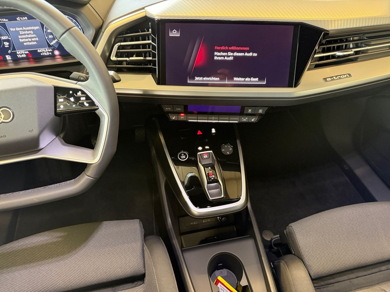Audi - Q4 e-tron_13