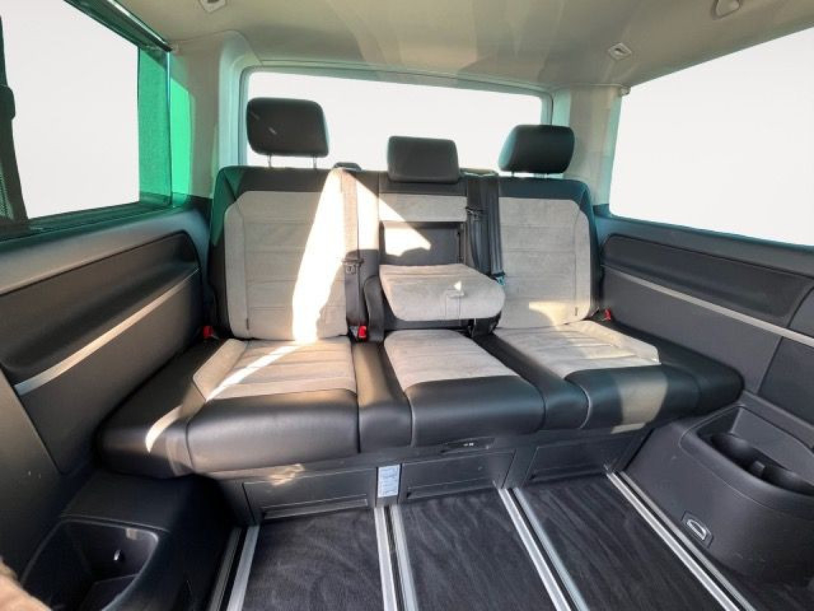 Volkswagen - T6 Multivan_14