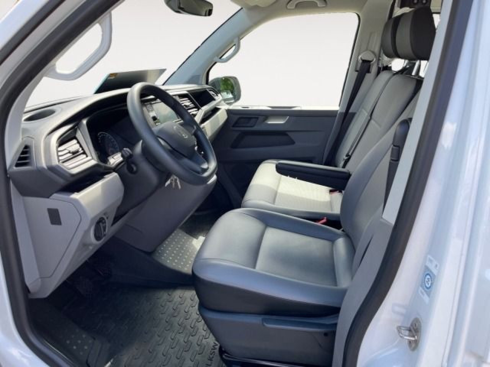 Volkswagen - T6.1 Kombi_10