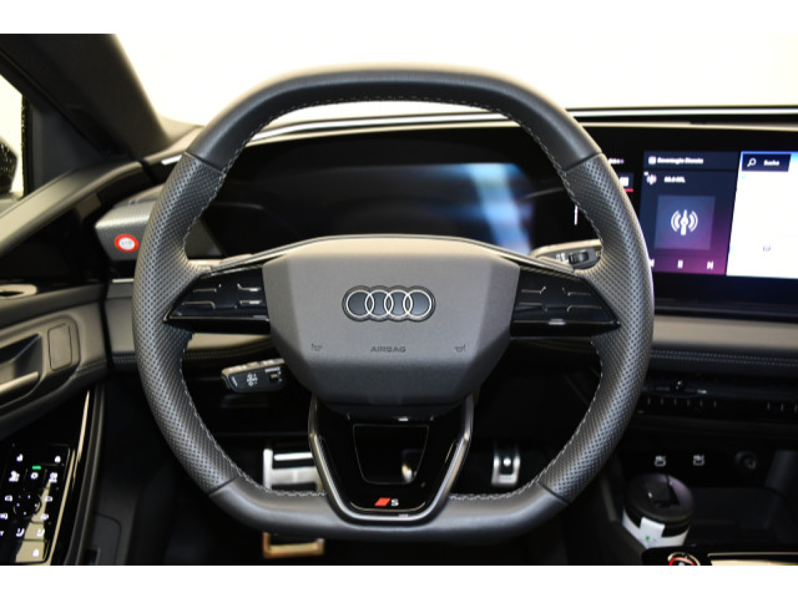 Audi - A6 Avant e-tron_6