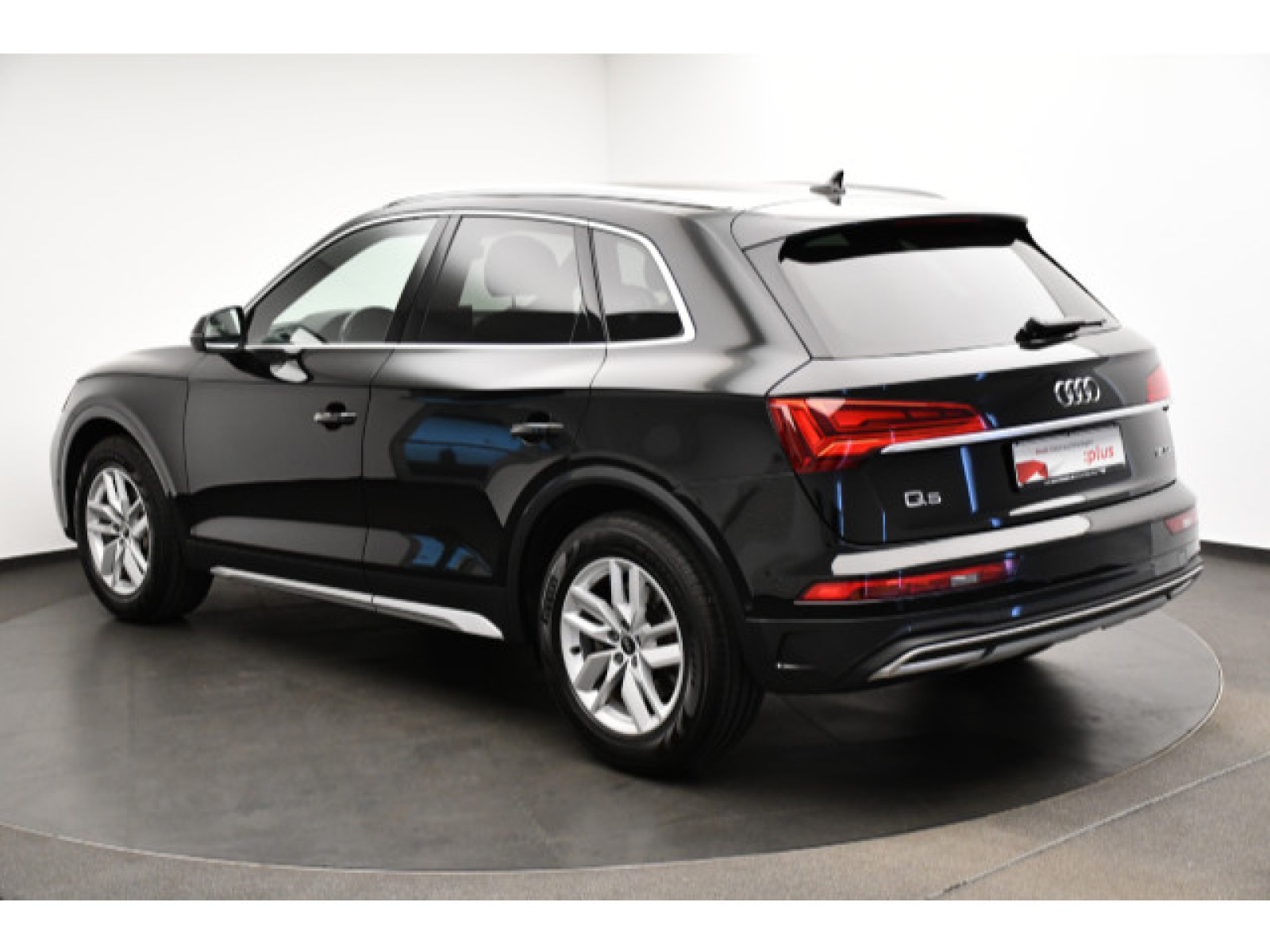 Audi - Q5_16