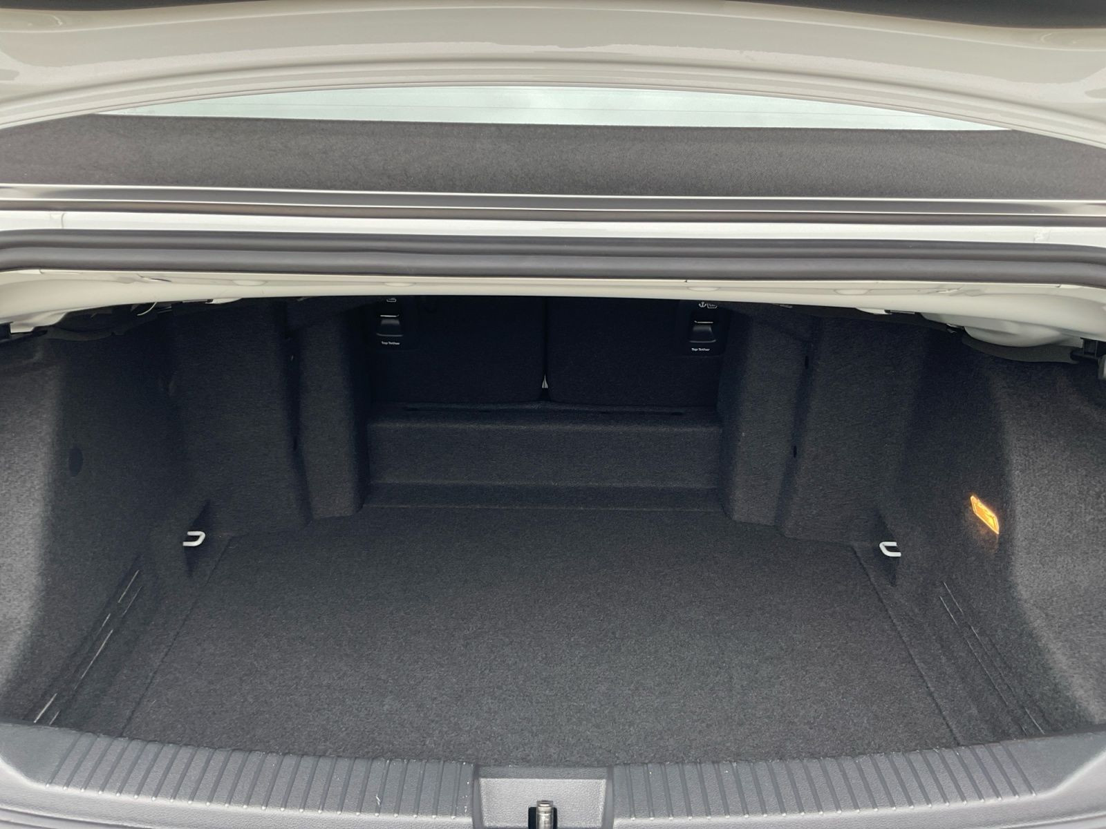 Volkswagen - T-Roc Cabriolet_16