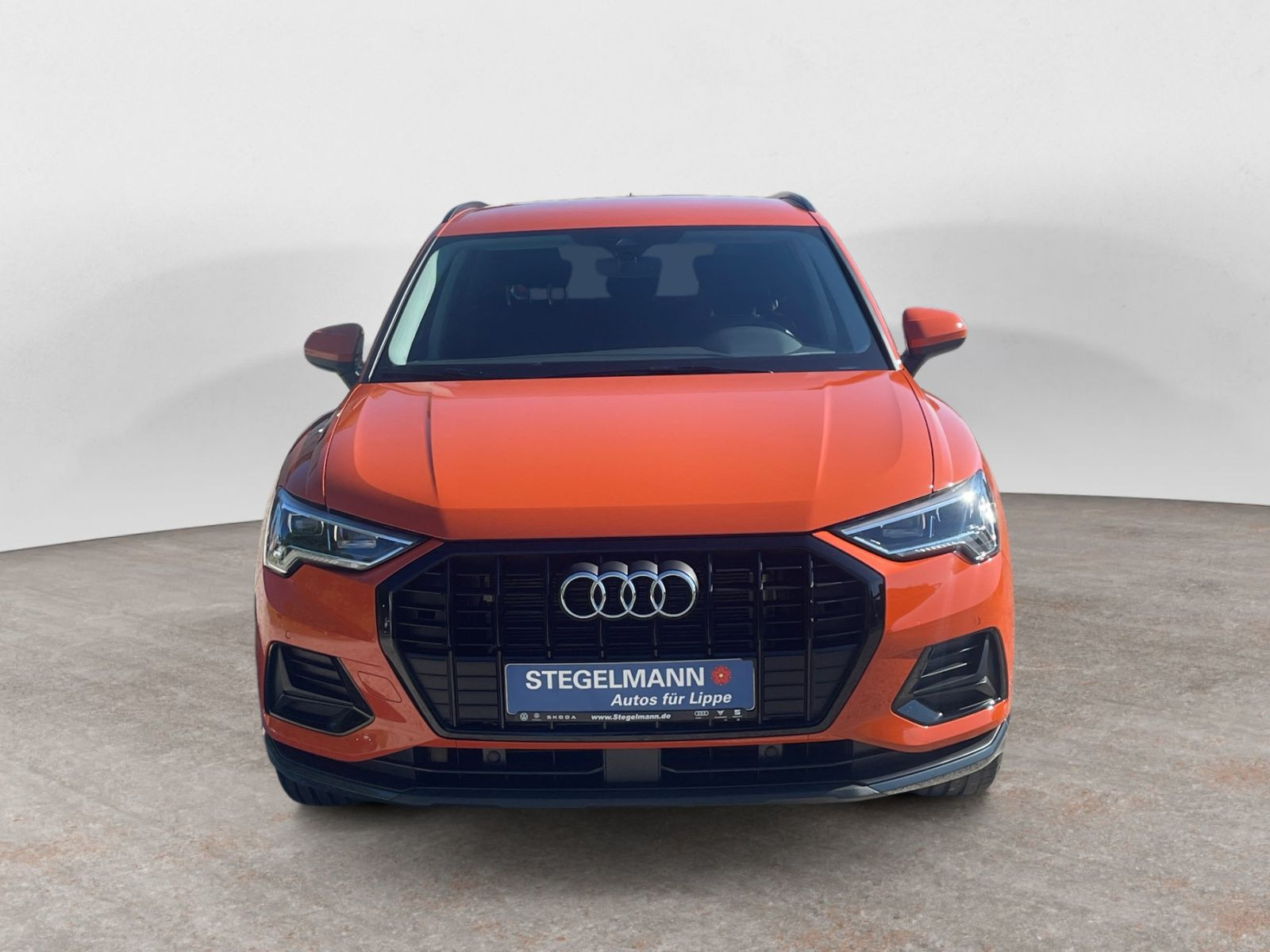 Audi - Q3_10