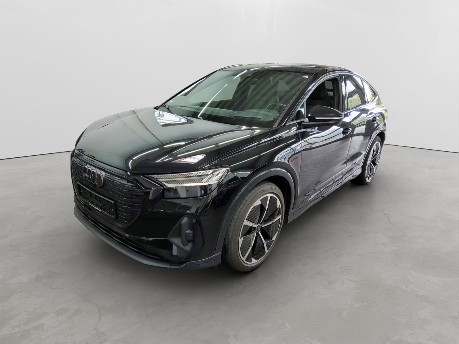 Audi - Q4 e-tron_2