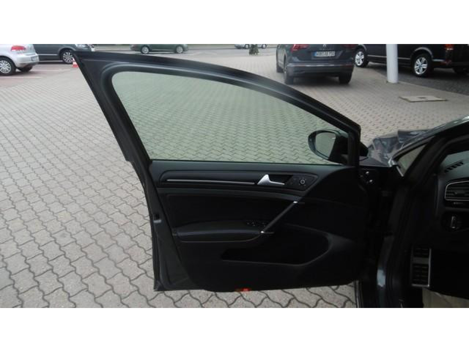 Fahrzeugbild_12