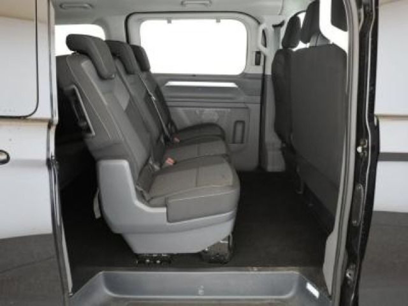 Volkswagen - Transporter_7