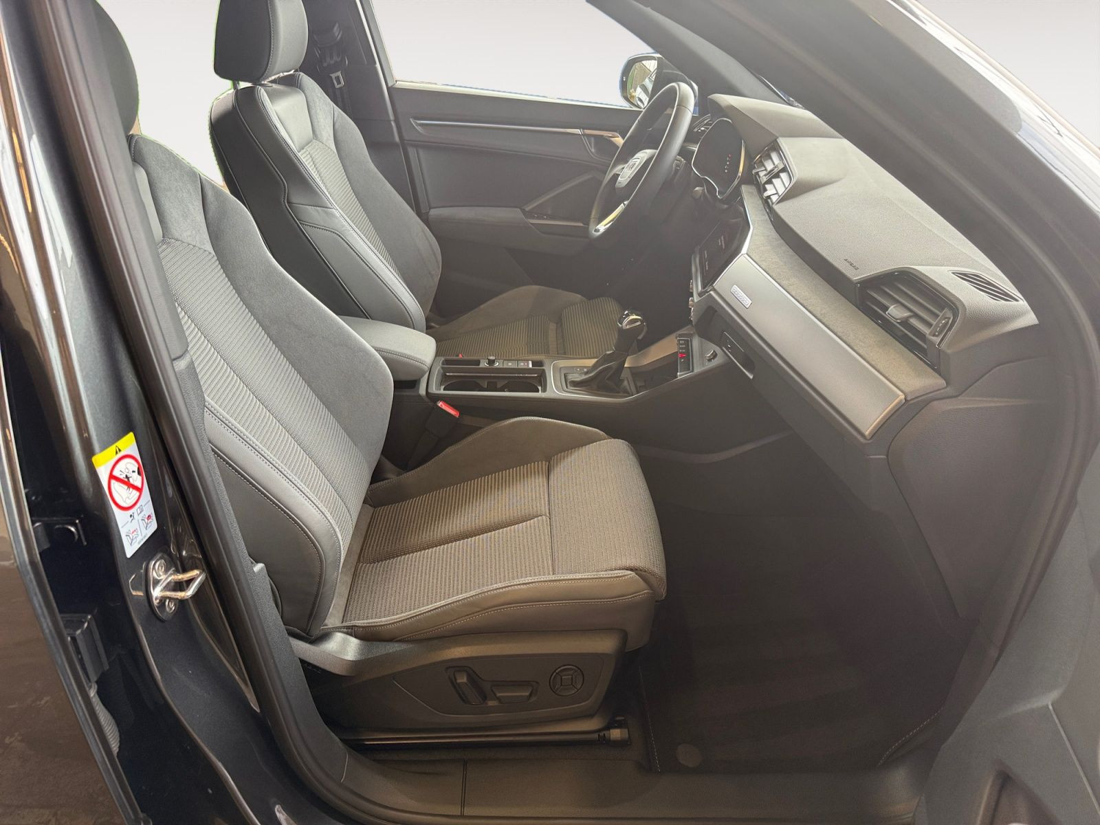 Audi - Q3 Sportback_16