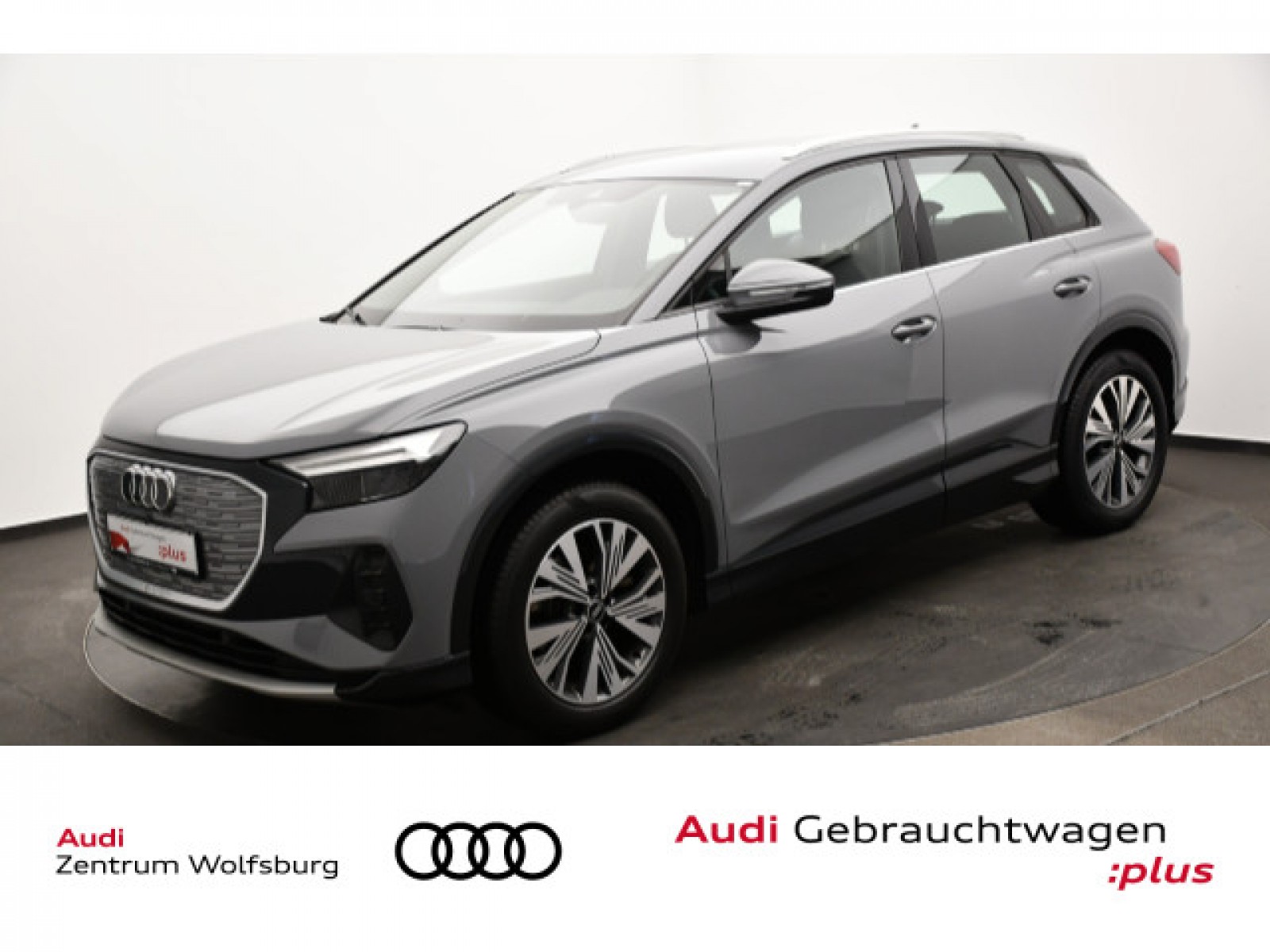 Q4 35 e-tron basis Kamera/APS Plus/ACC/Lederlenkrad