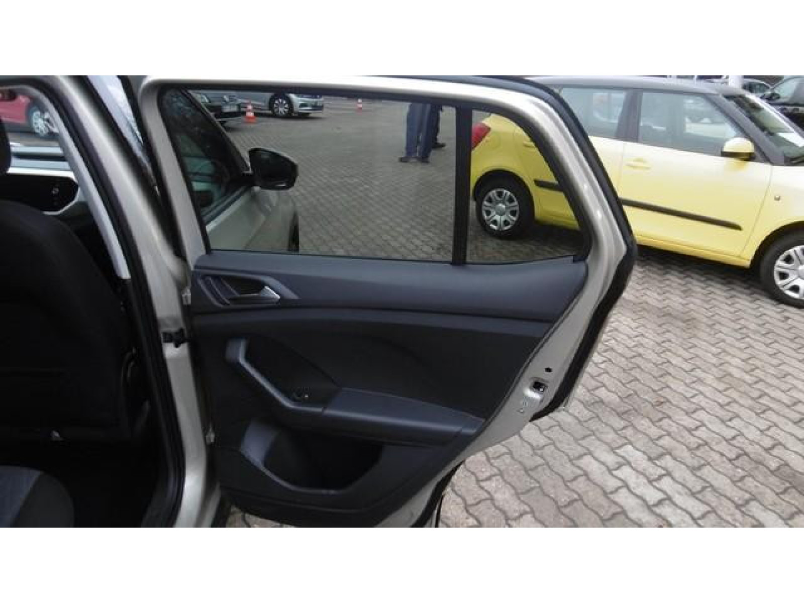 Volkswagen - T-Cross_16