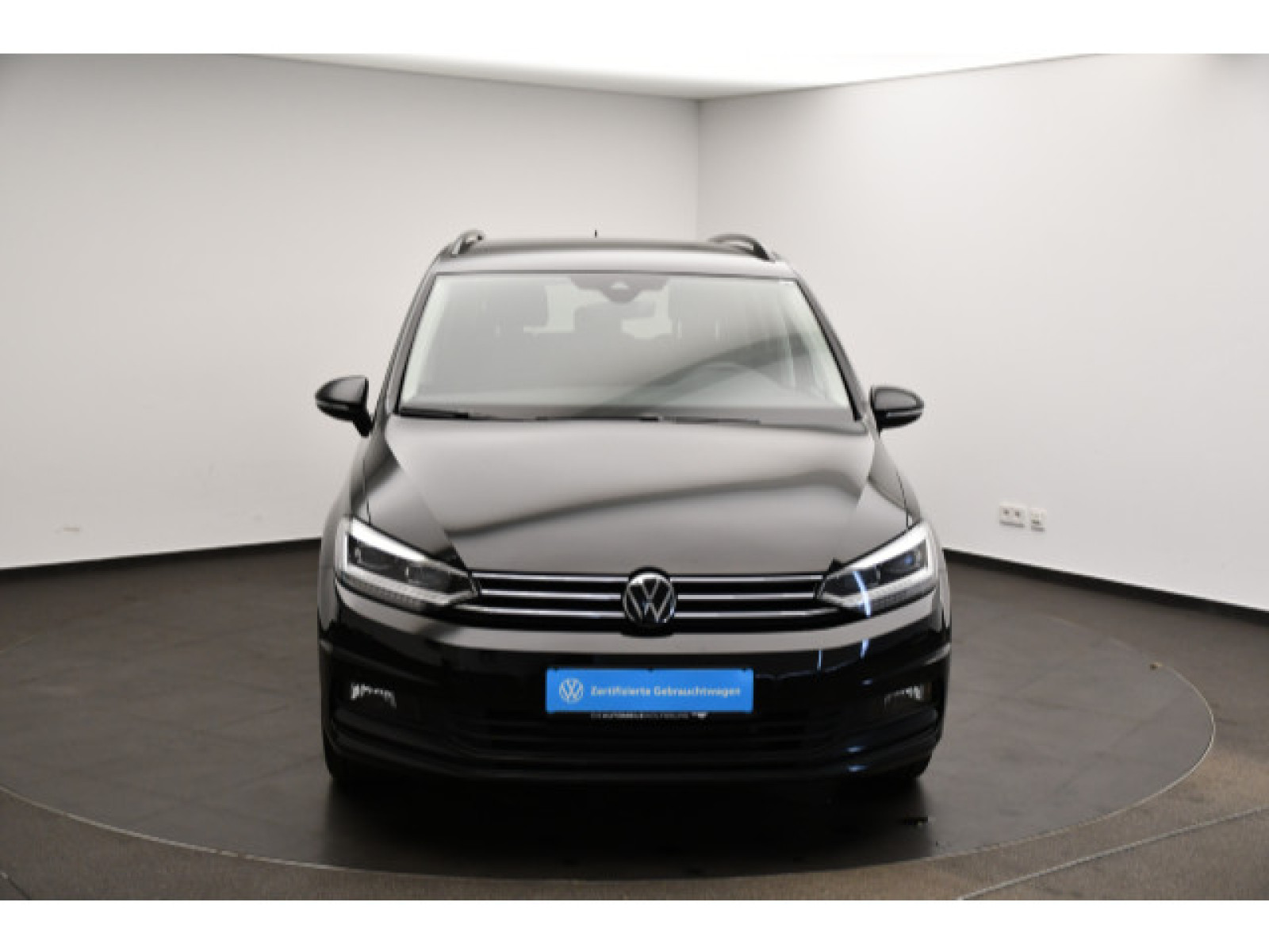 Volkswagen - Touran_18