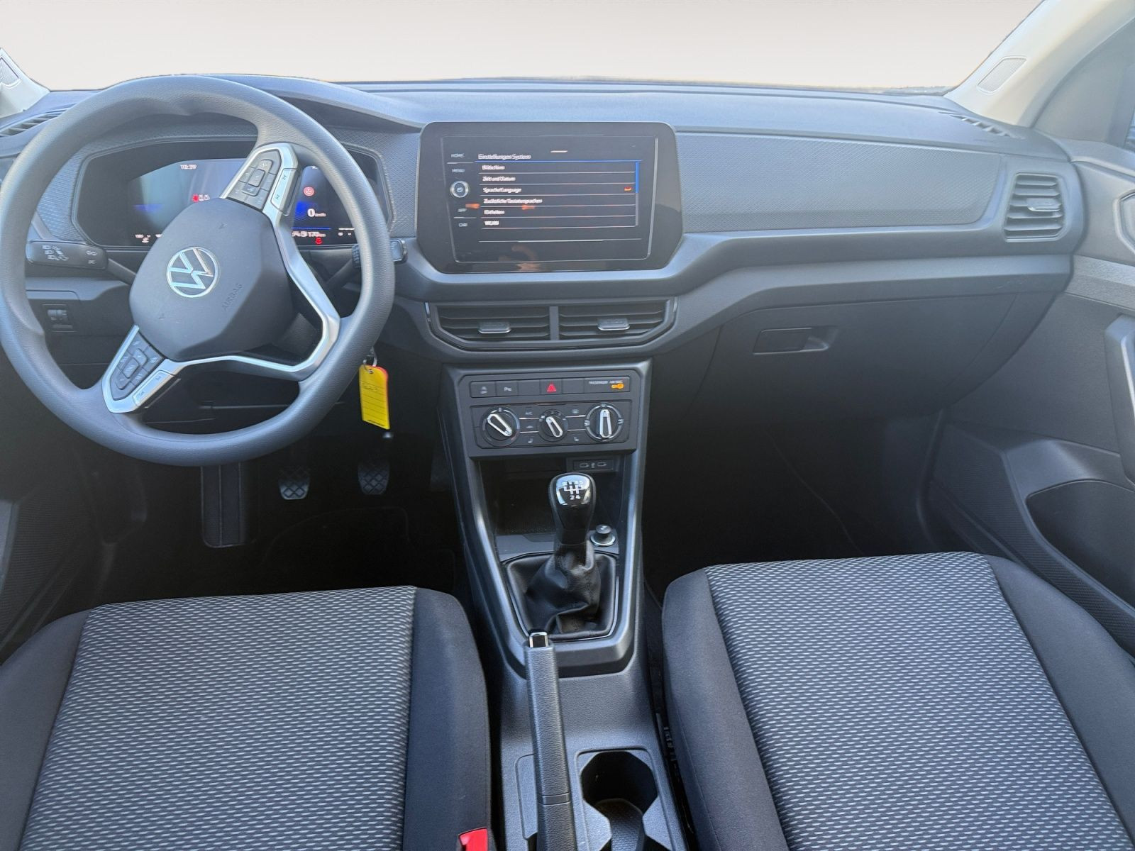 Volkswagen - T-Cross_11