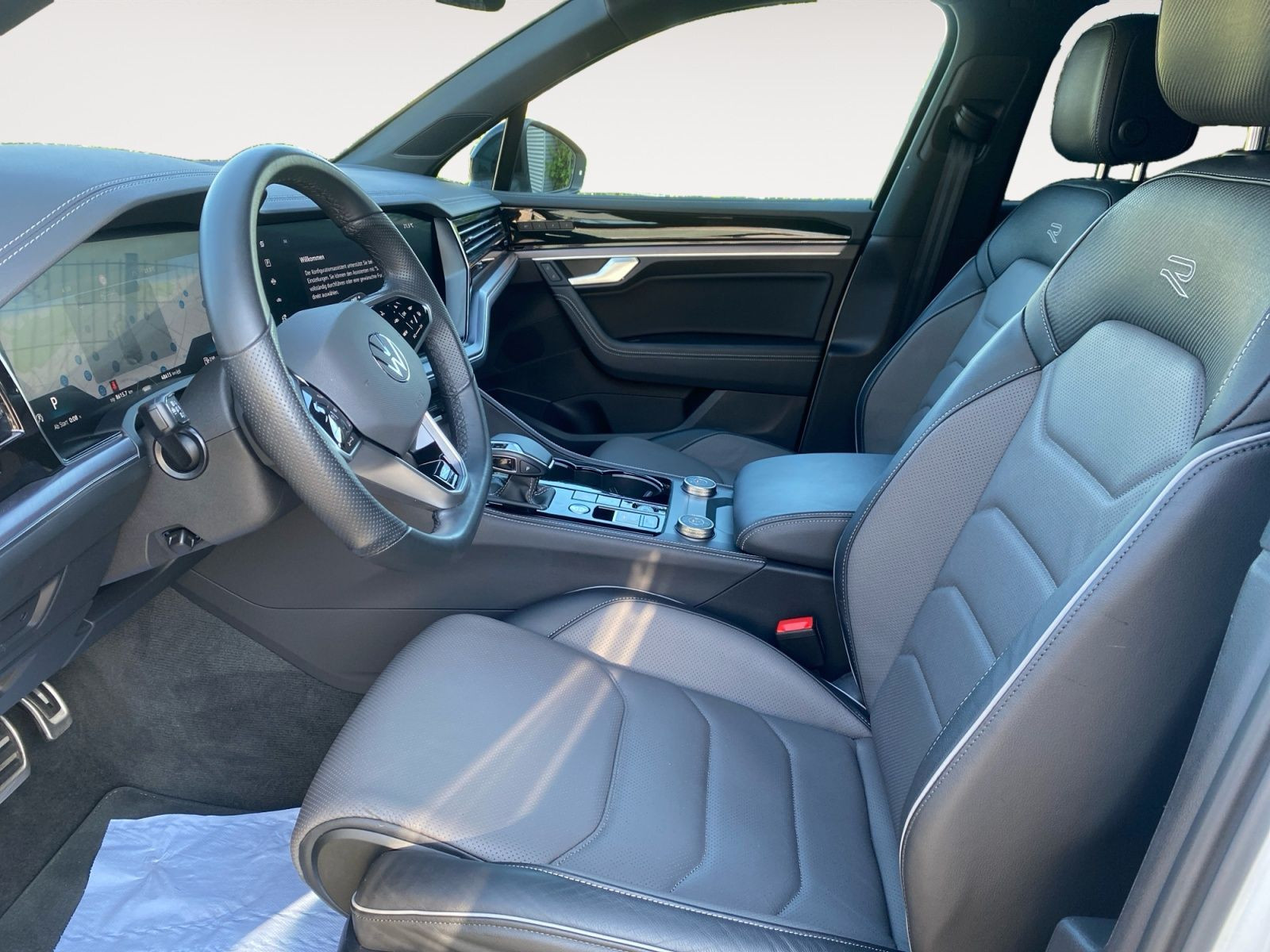 Volkswagen - Touareg_10