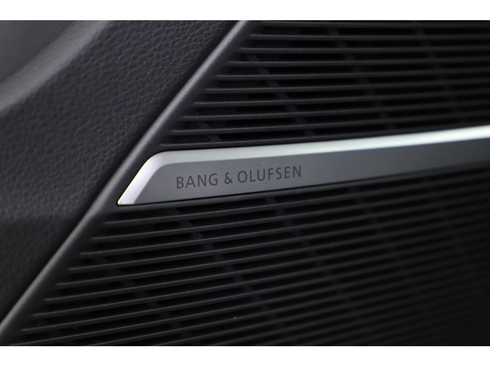 Audi - Q7_10