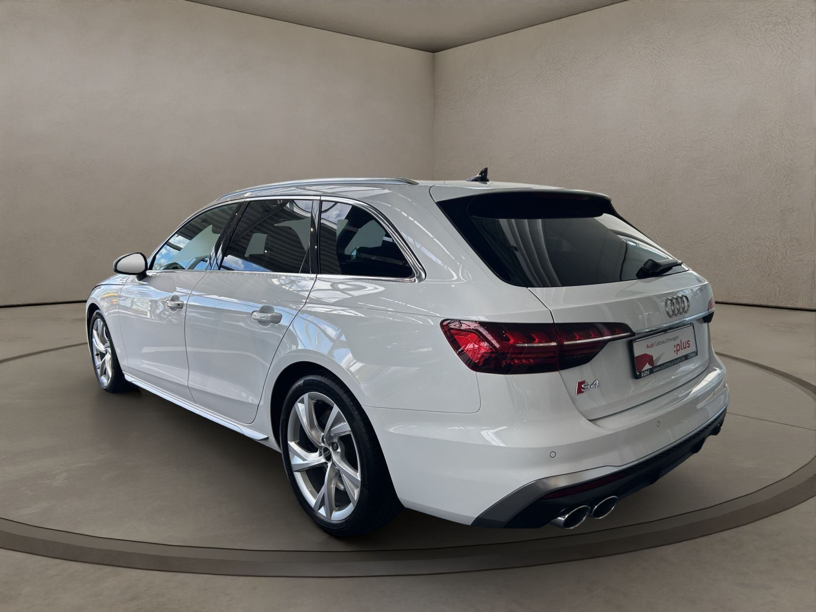 Audi - S4 Avant_4
