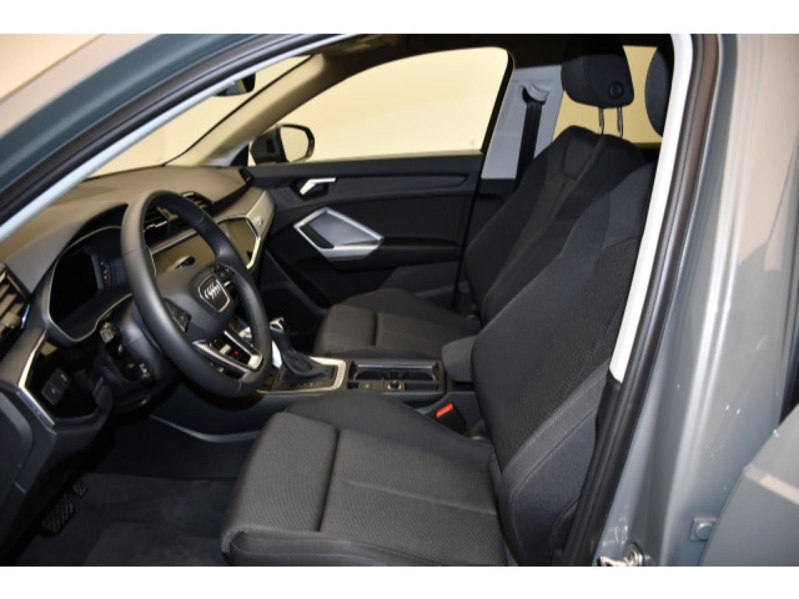 Audi - Q3_5