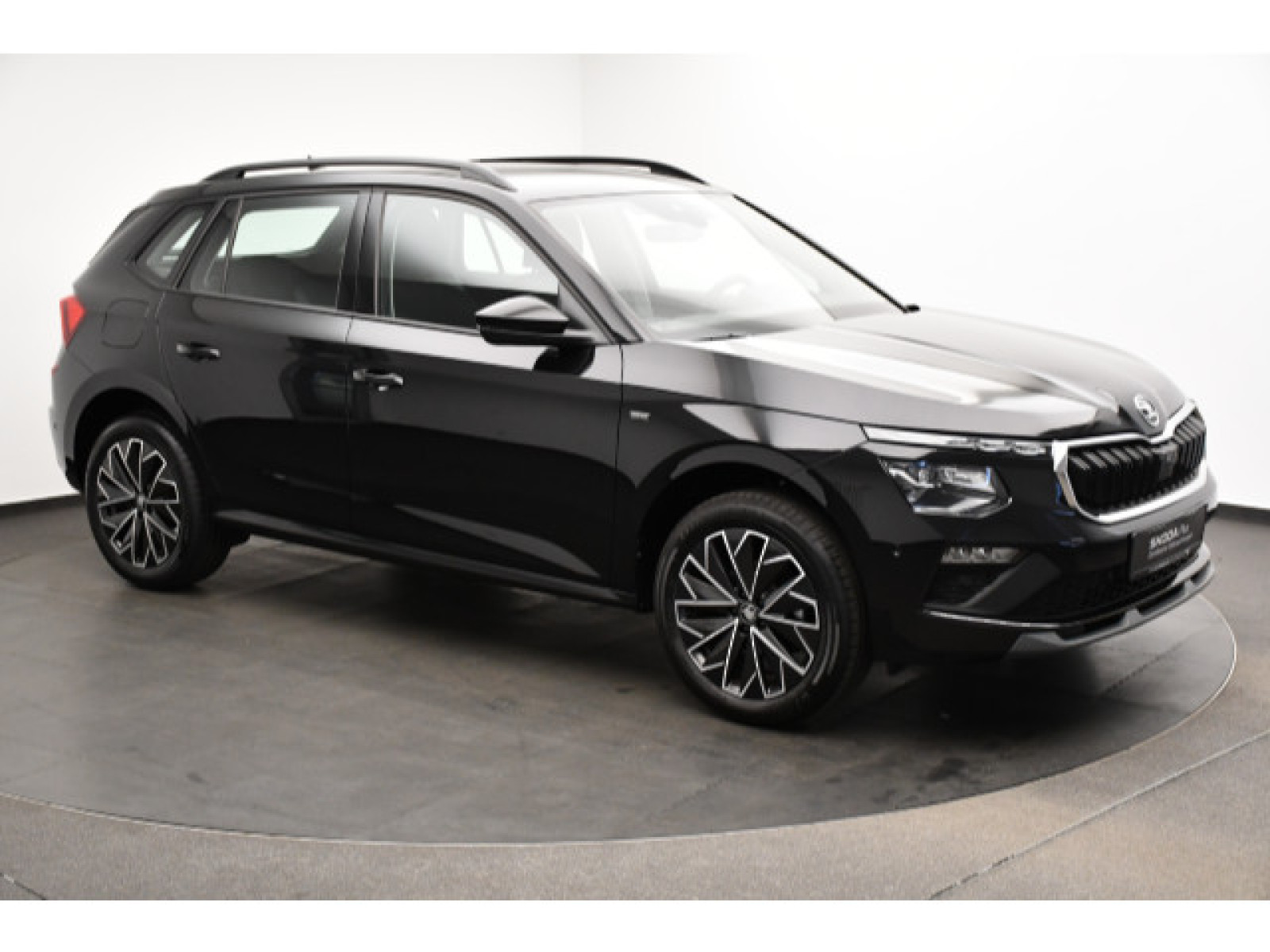 diagonal-frontansicht-aussen