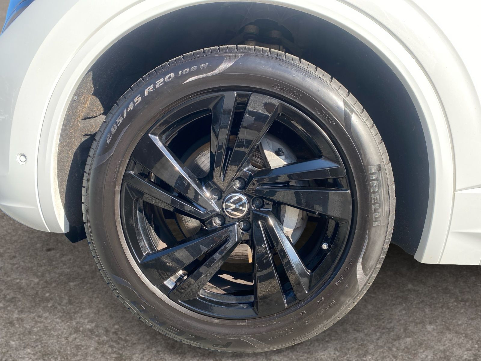 Volkswagen - Touareg_15