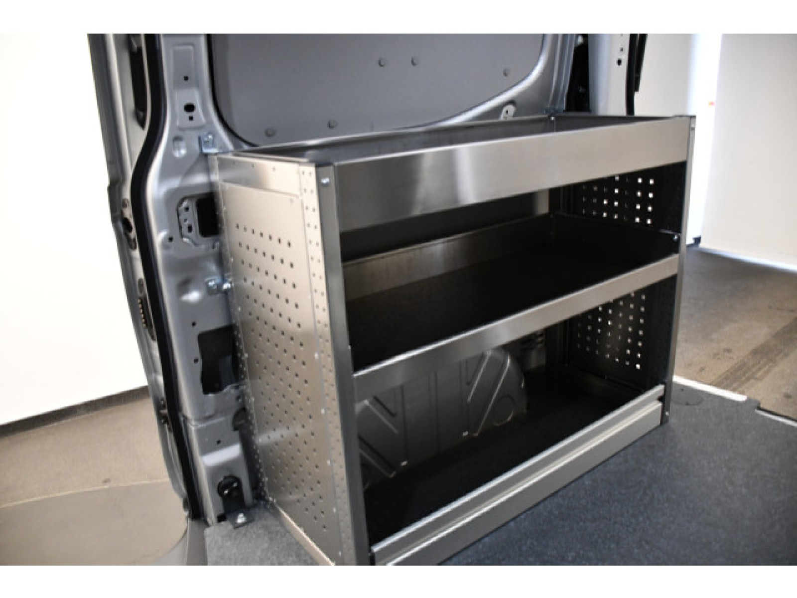 Volkswagen - New Transporter_12