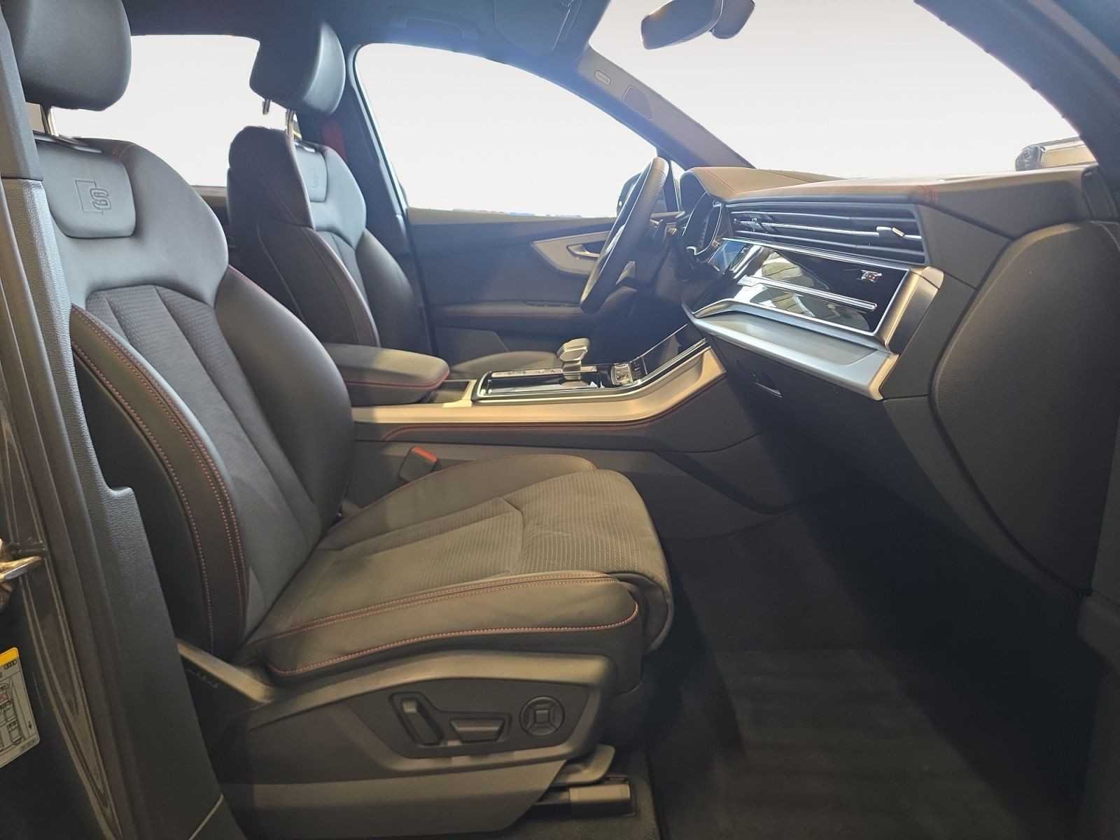 Audi - Q7_17
