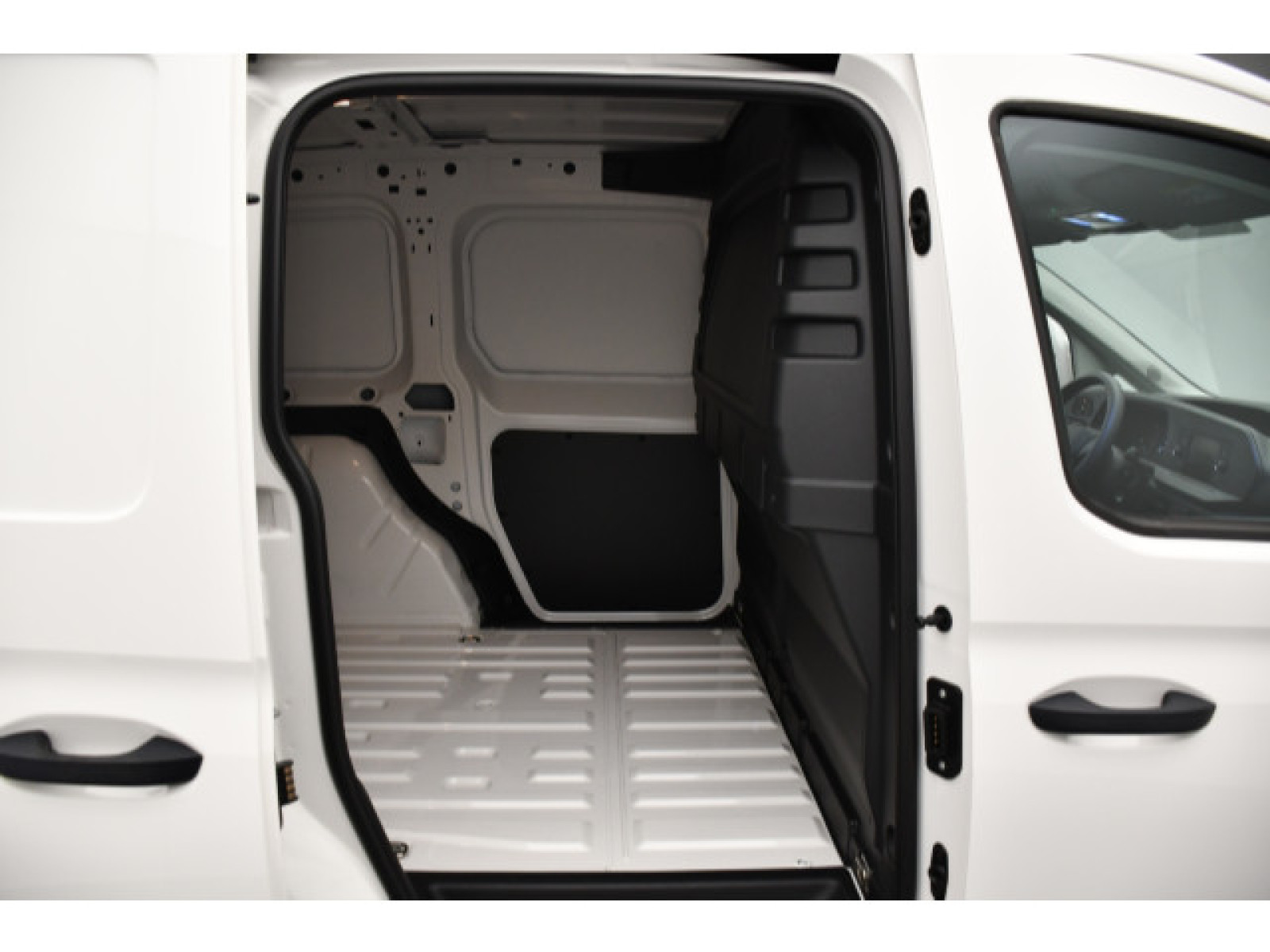 Volkswagen - Caddy_8