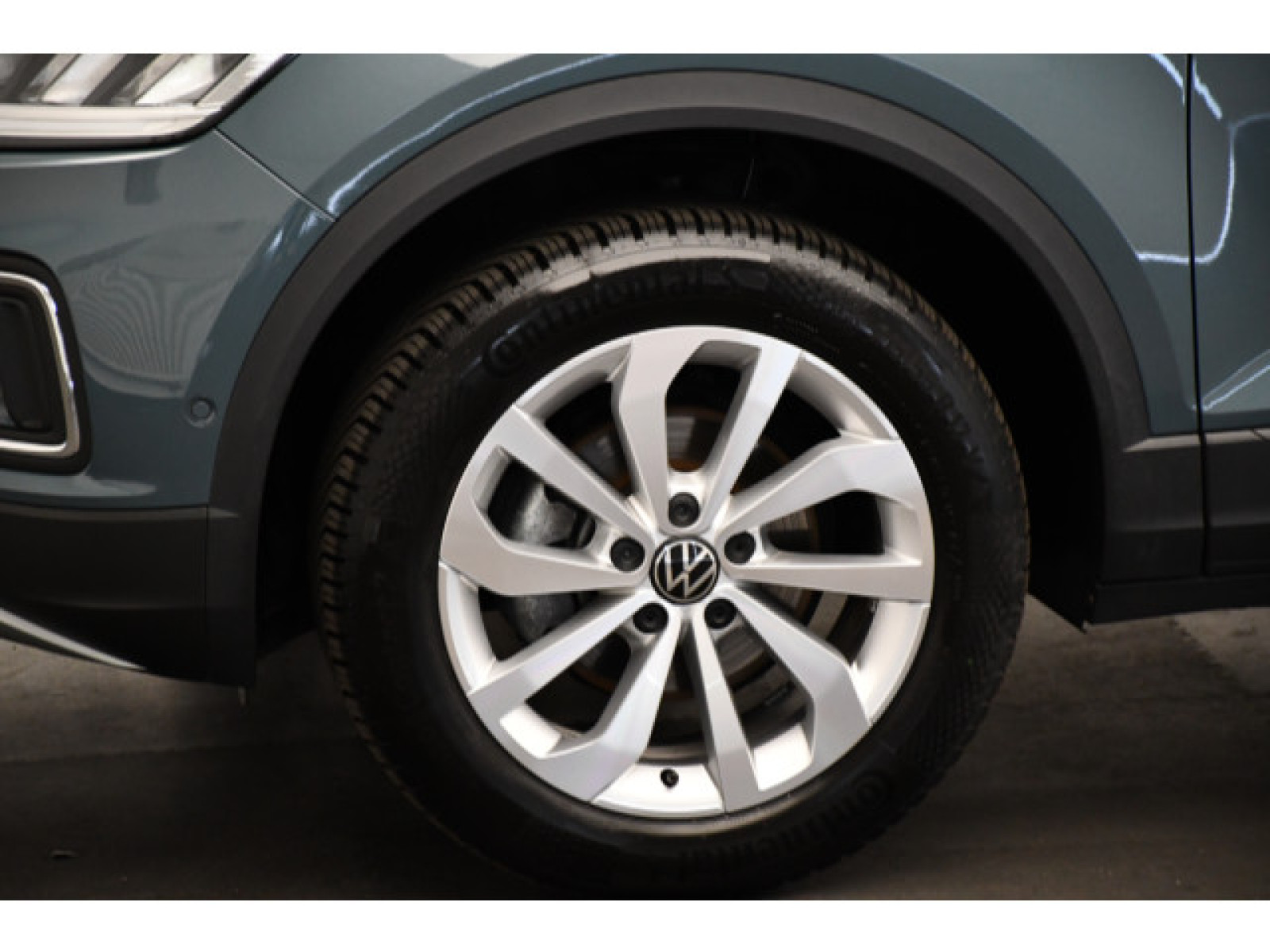 Volkswagen - T-Roc_12