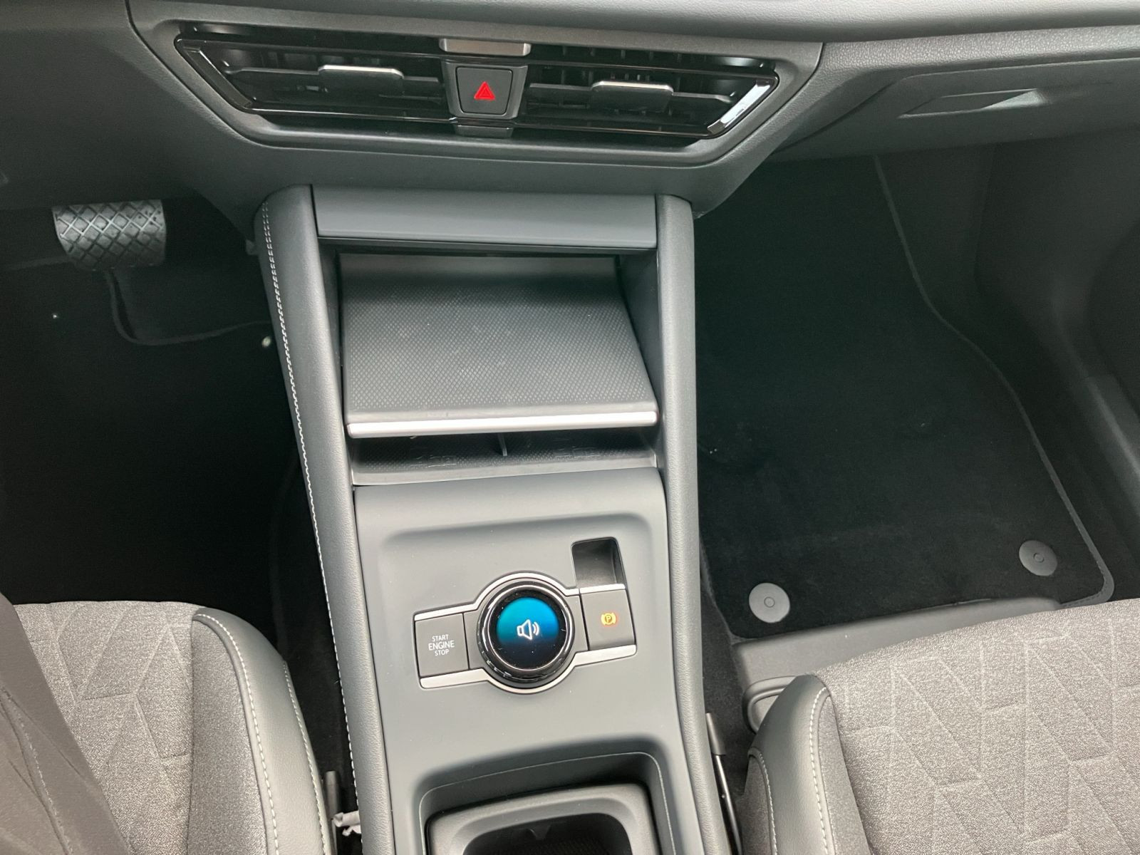 Volkswagen - Tayron_14