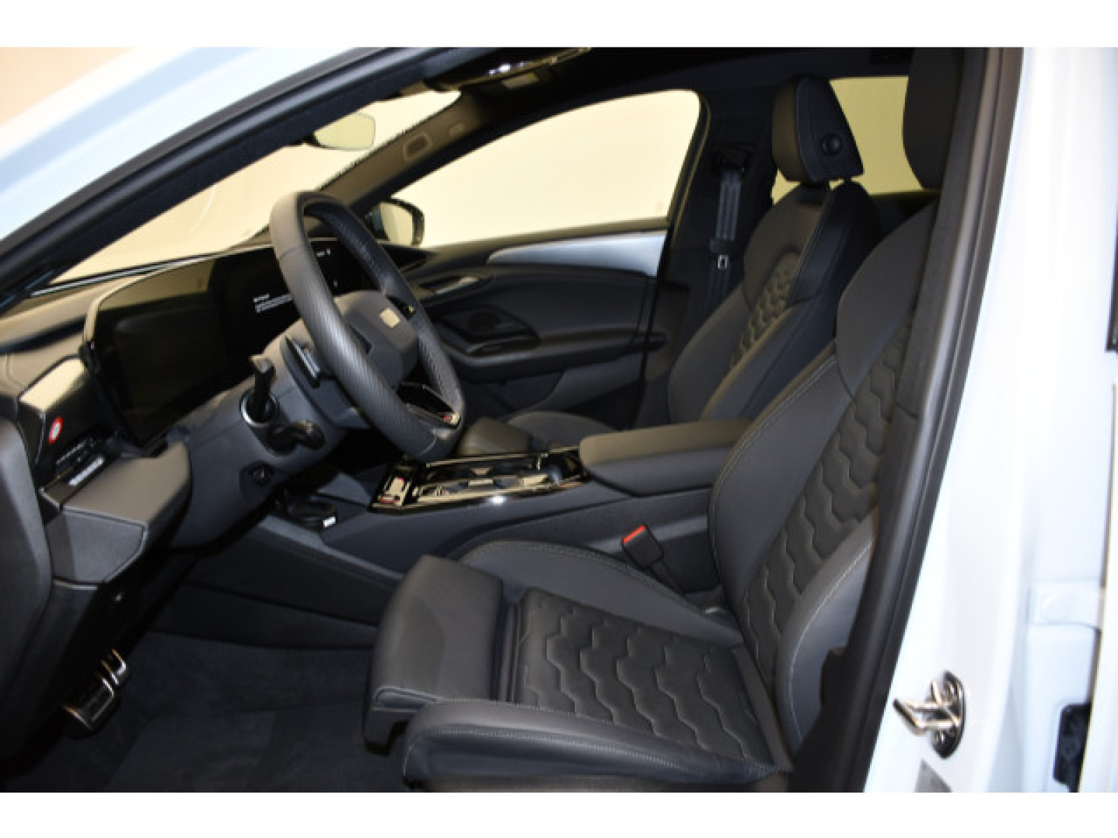 Audi - A6 Avant e-tron_4