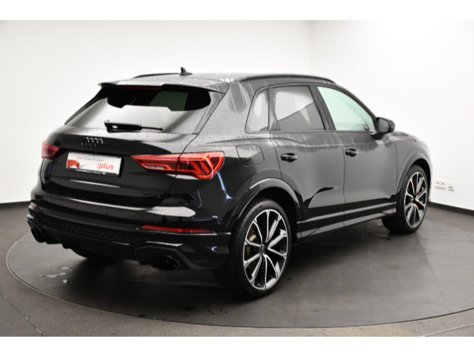 Audi - RS Q3_3