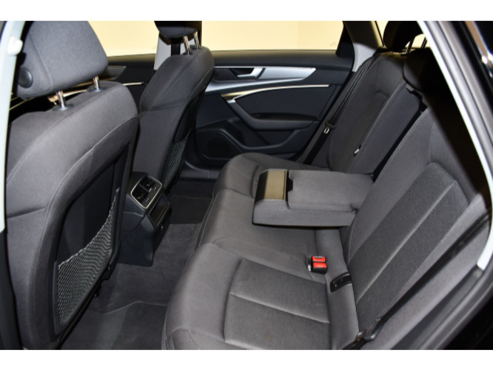 Audi - A6 Avant_8
