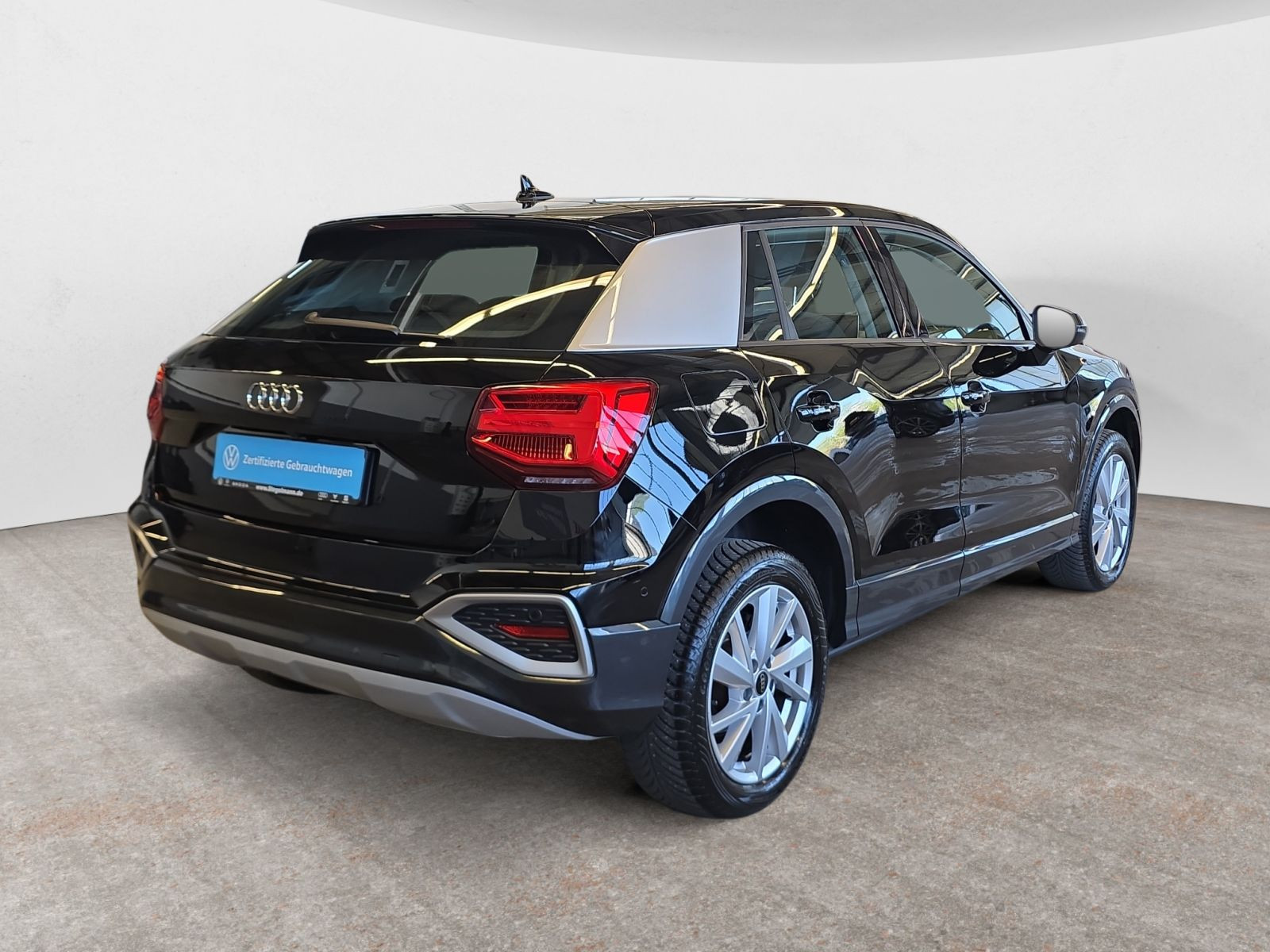 Audi - Q2_6