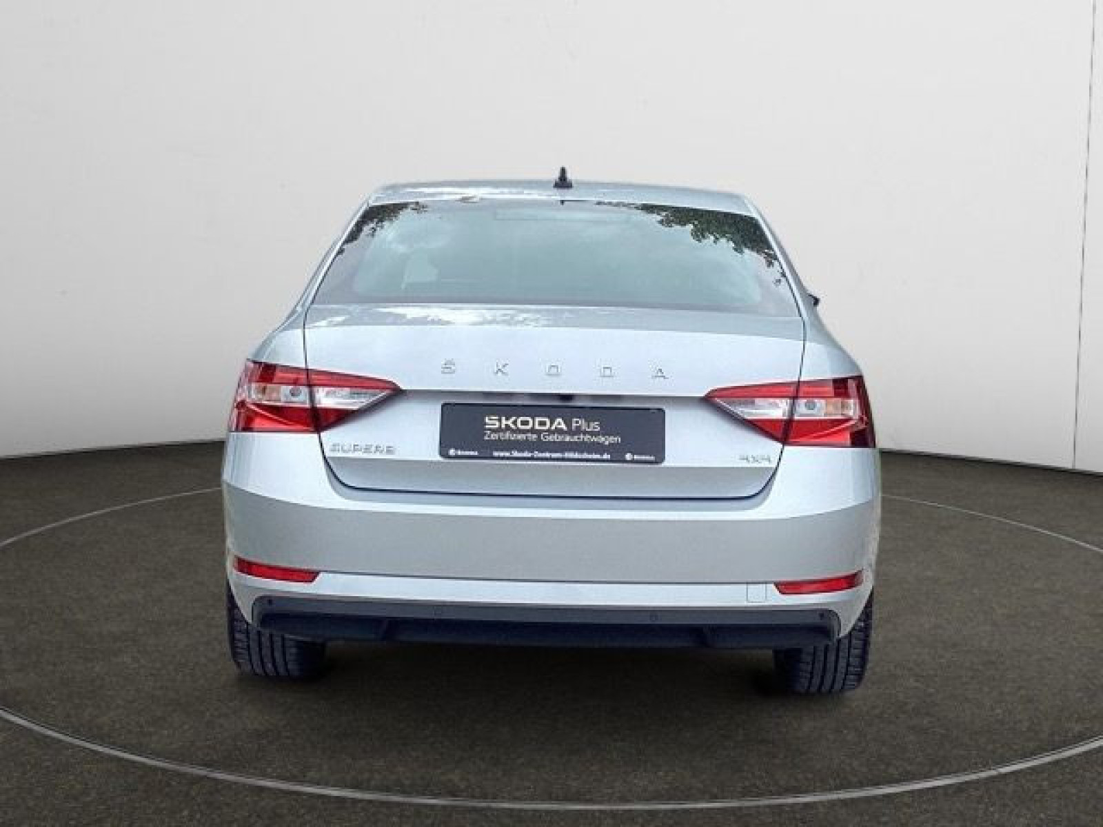 Škoda - Superb_4