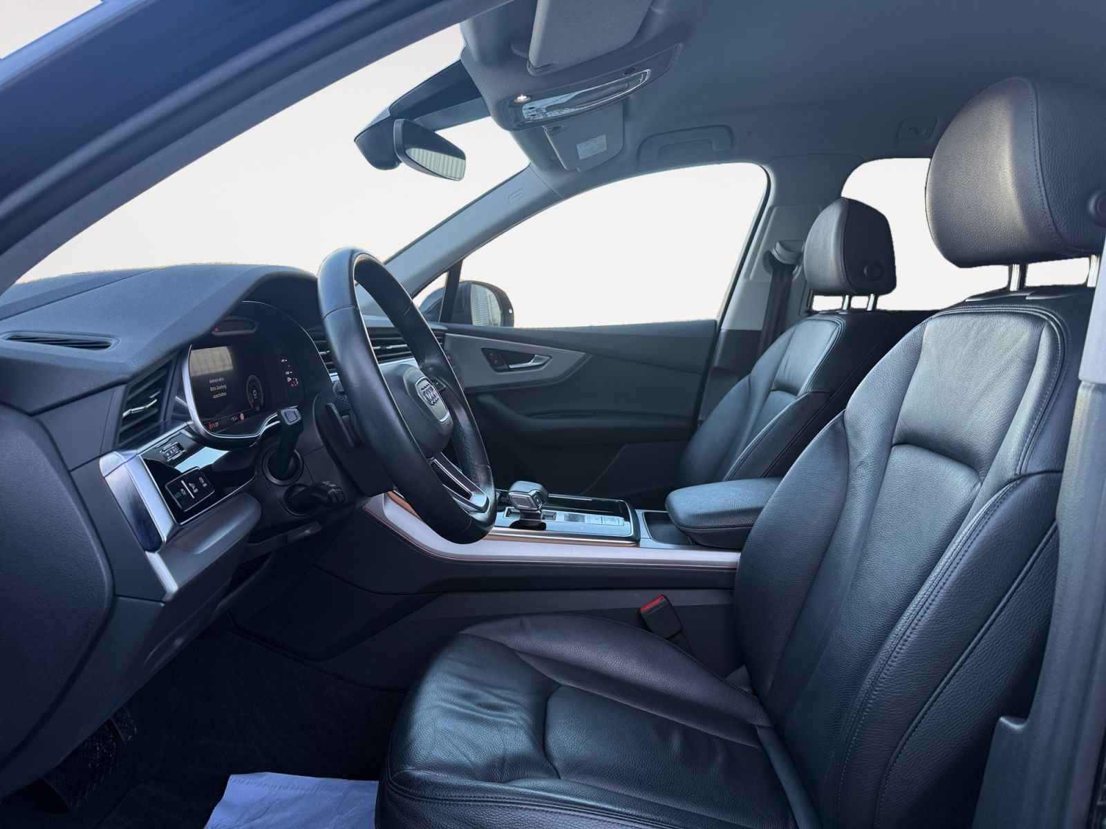 Audi - Q7_10