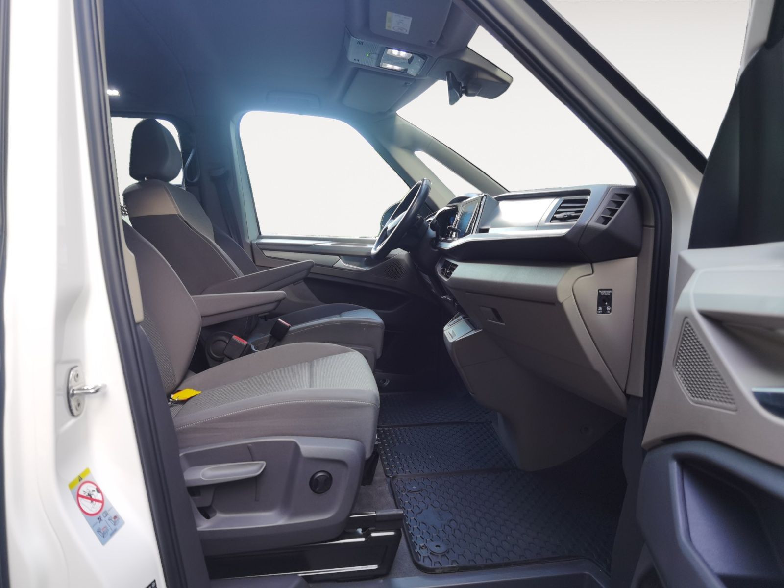 Volkswagen - T7 Multivan_16