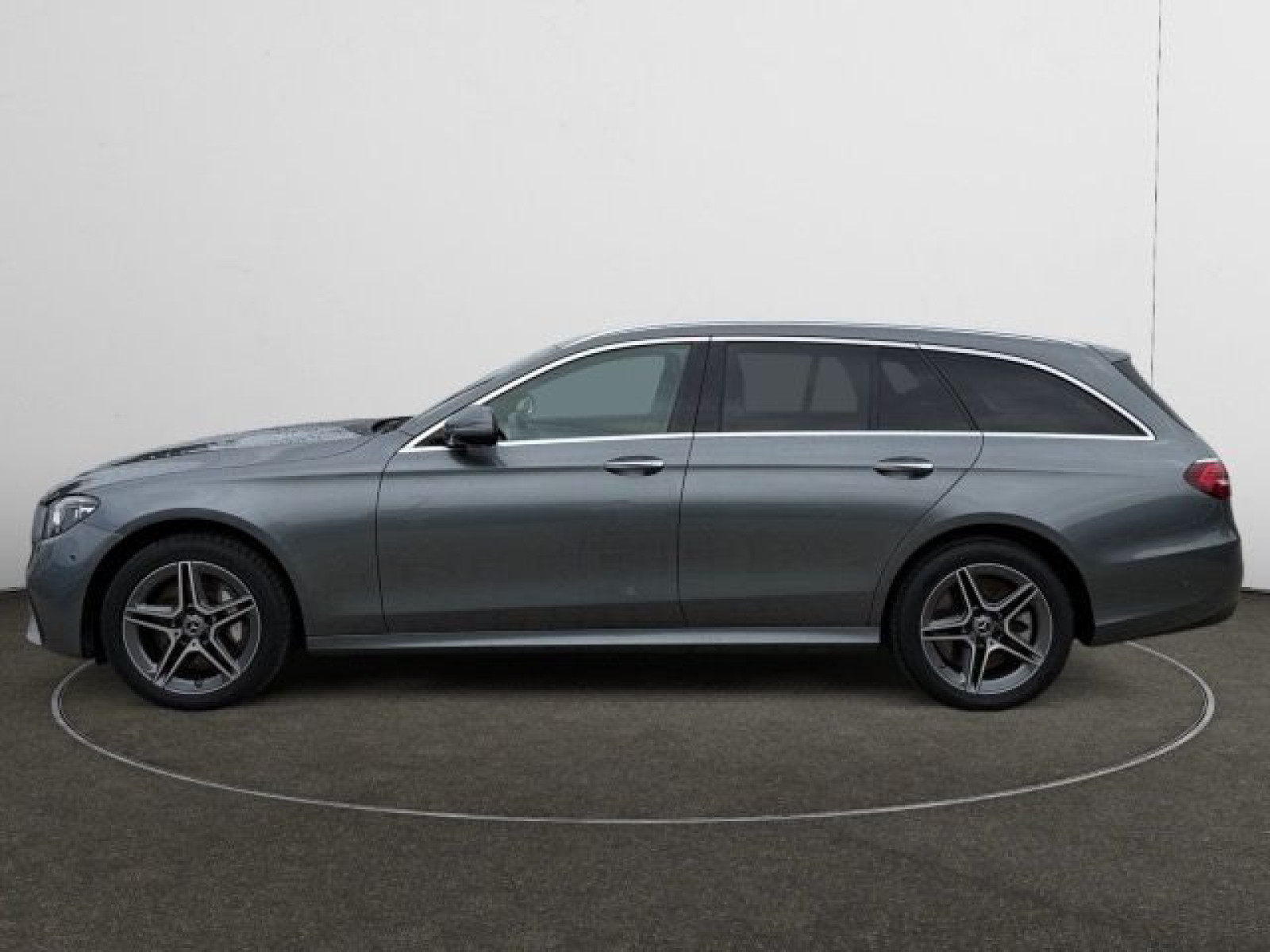 Mercedes-Benz - E 300_3