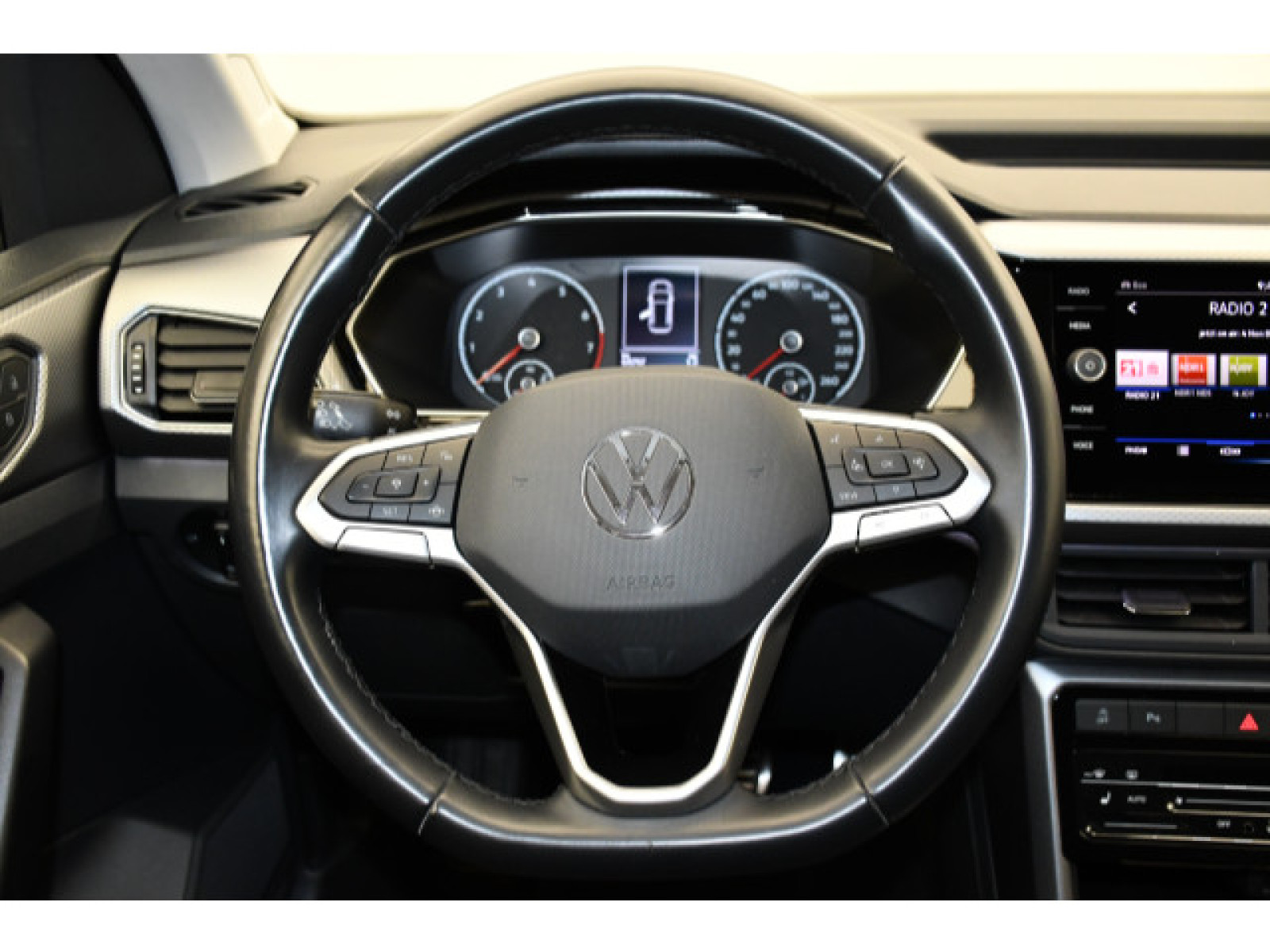 Volkswagen - T-Cross_5