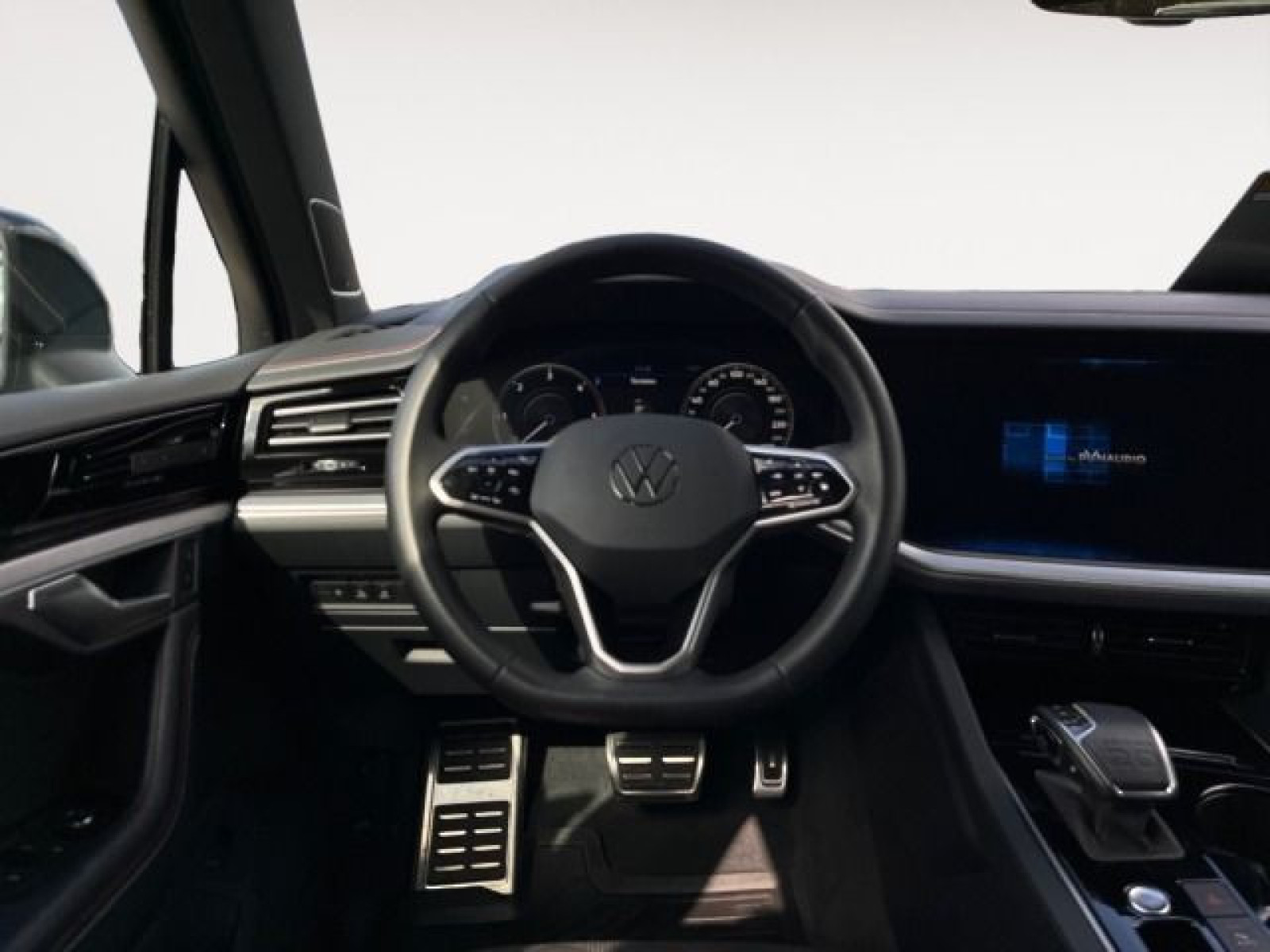 Volkswagen - Touareg_12