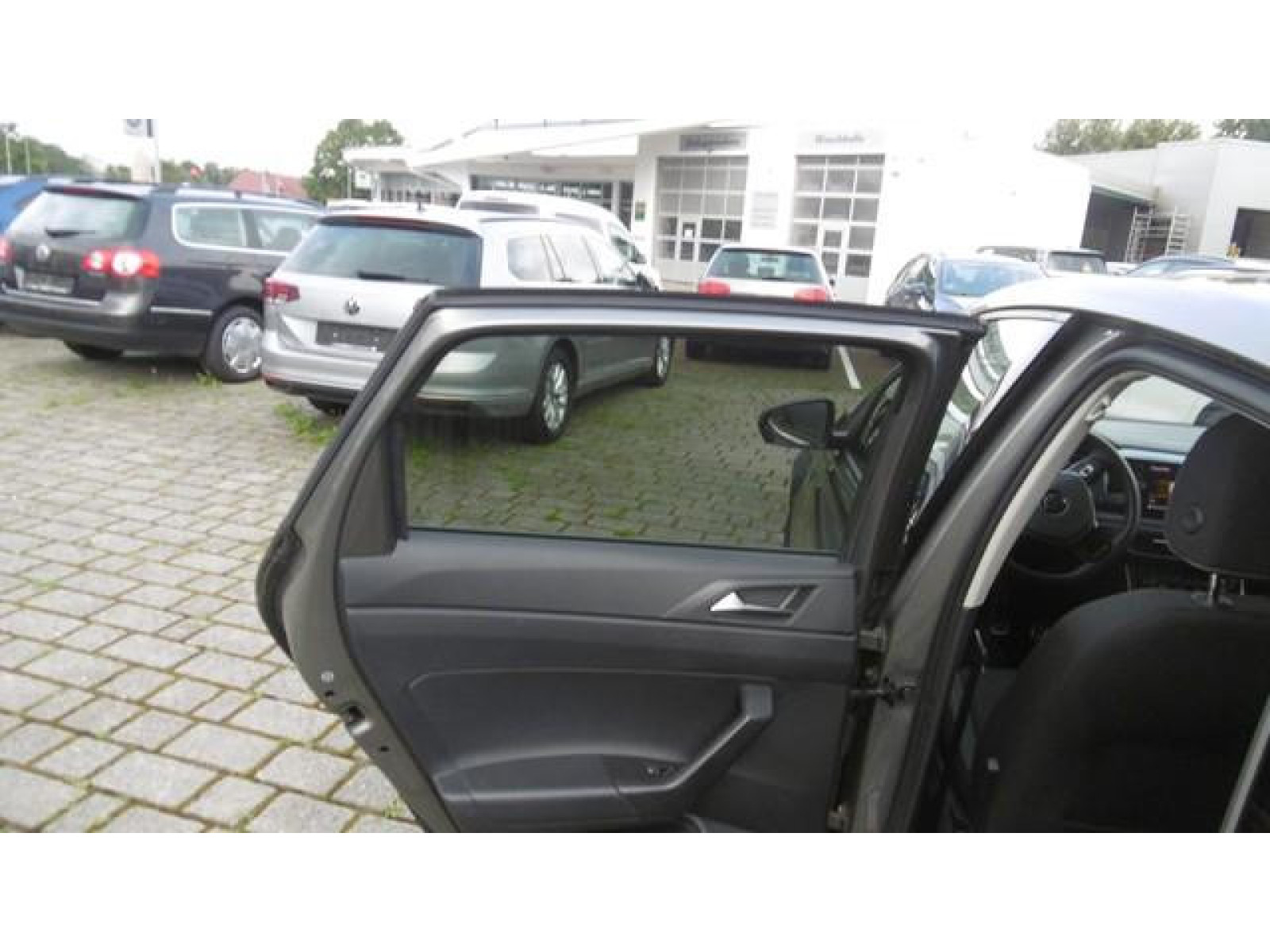 Volkswagen - Polo_13