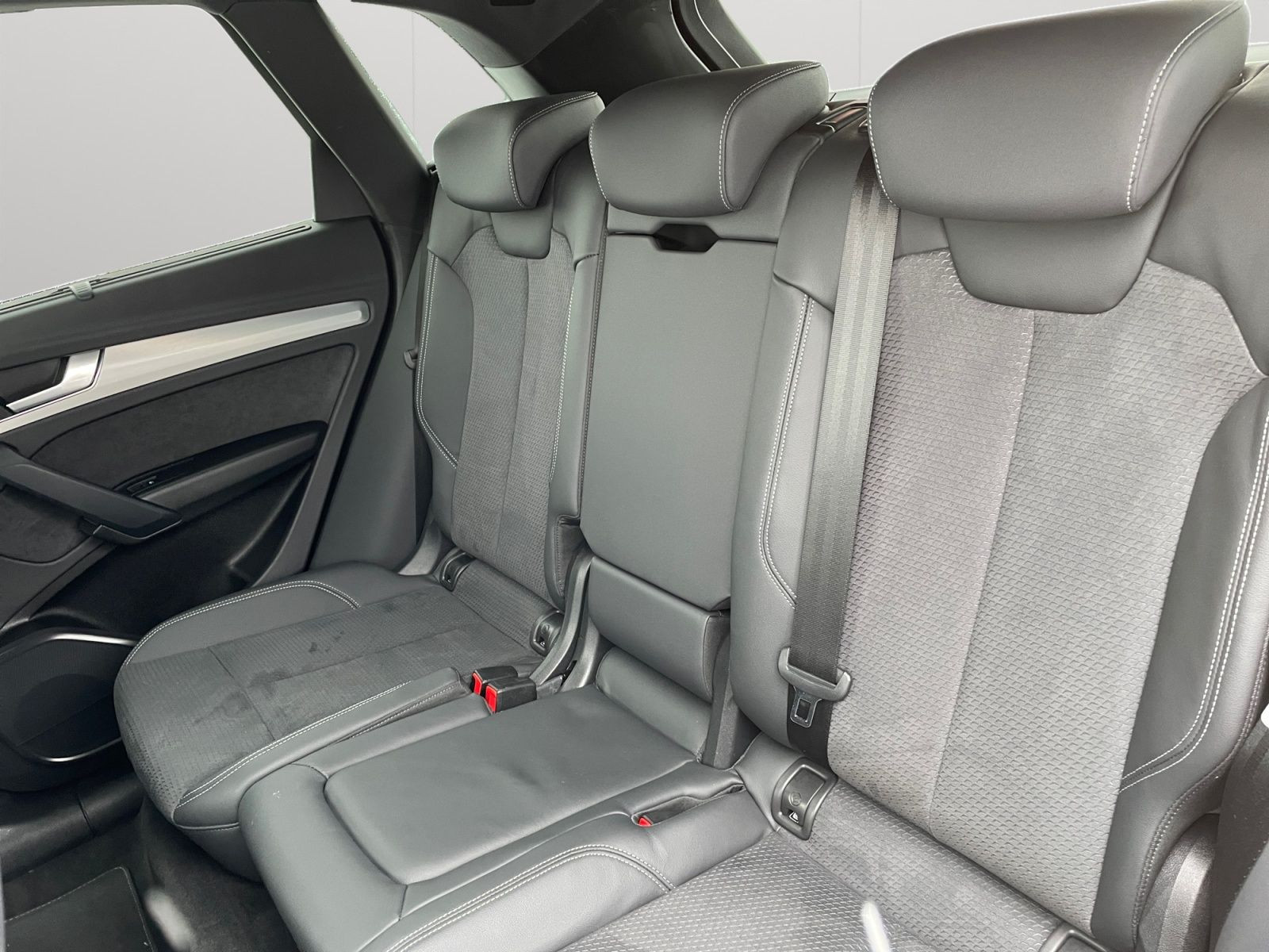 Audi - Q5_14