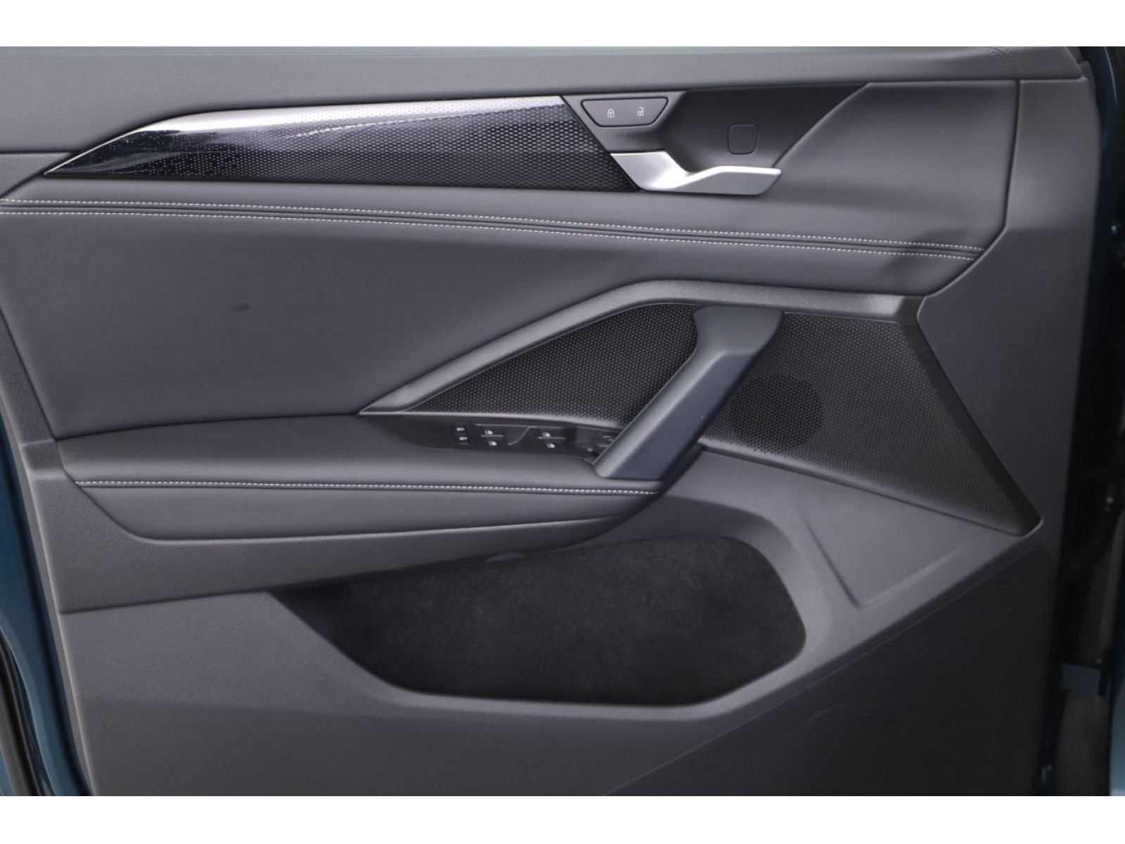 Volkswagen - Tayron_12