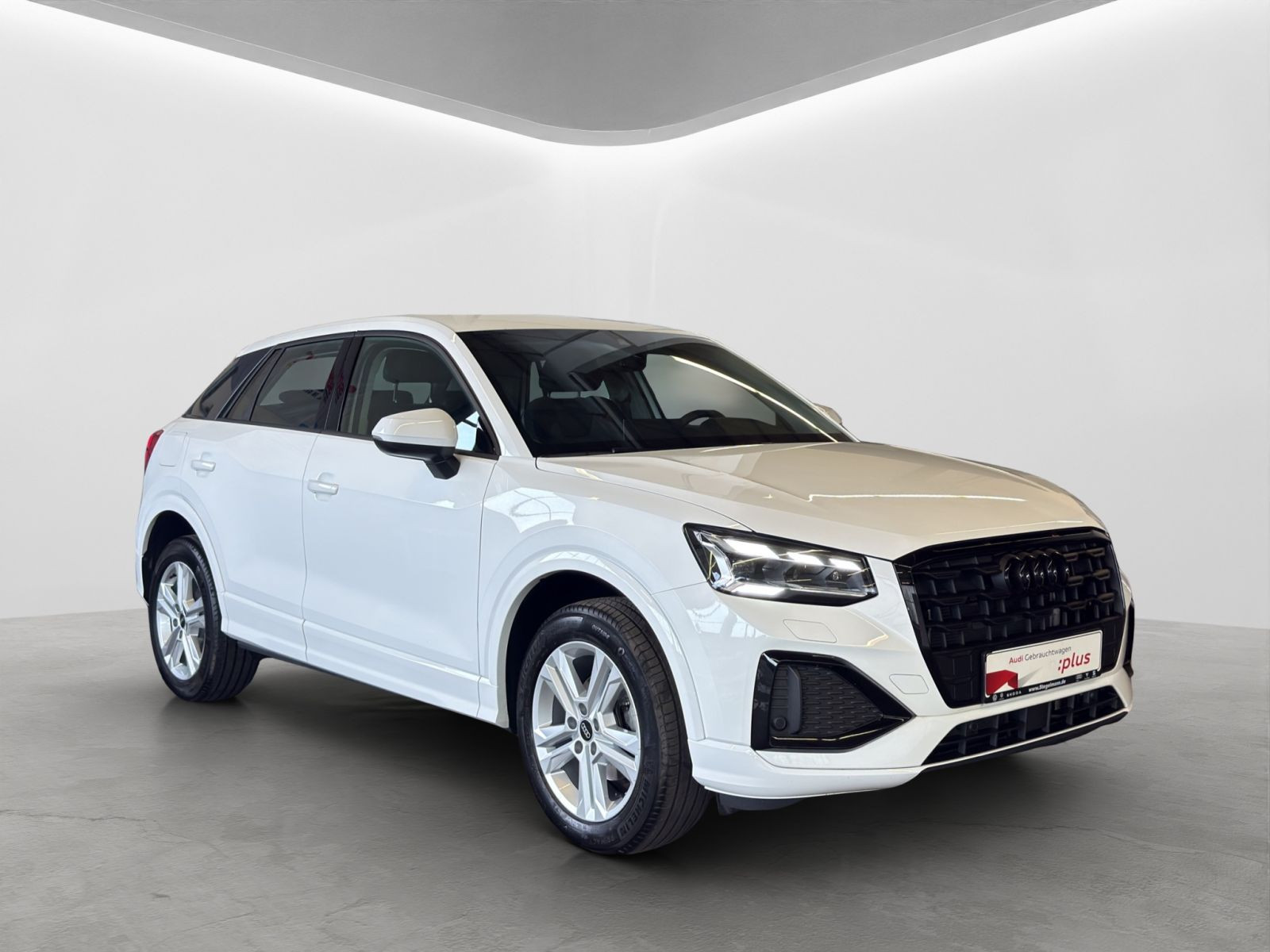 Audi - Q2_9