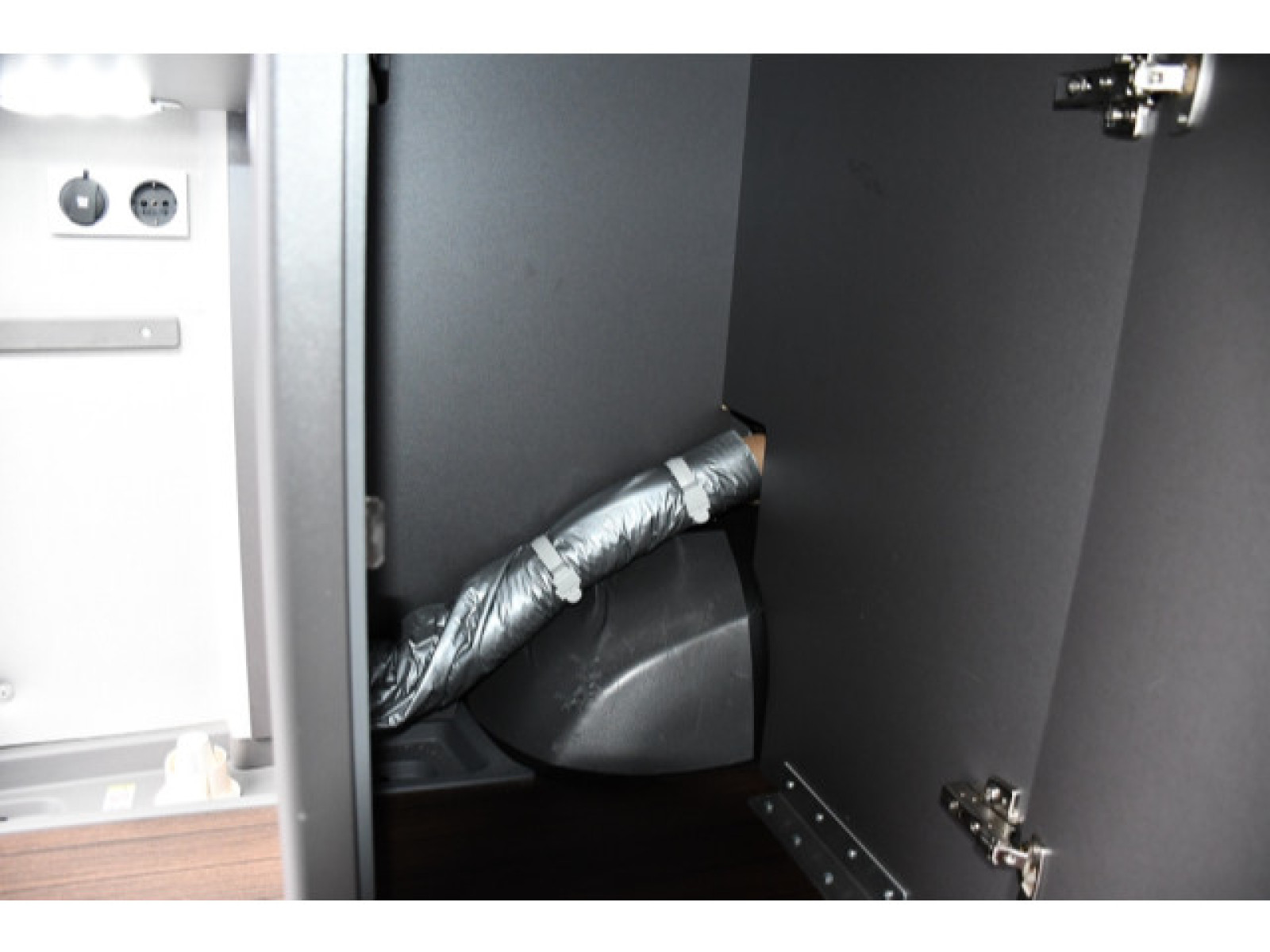 Volkswagen - California_18