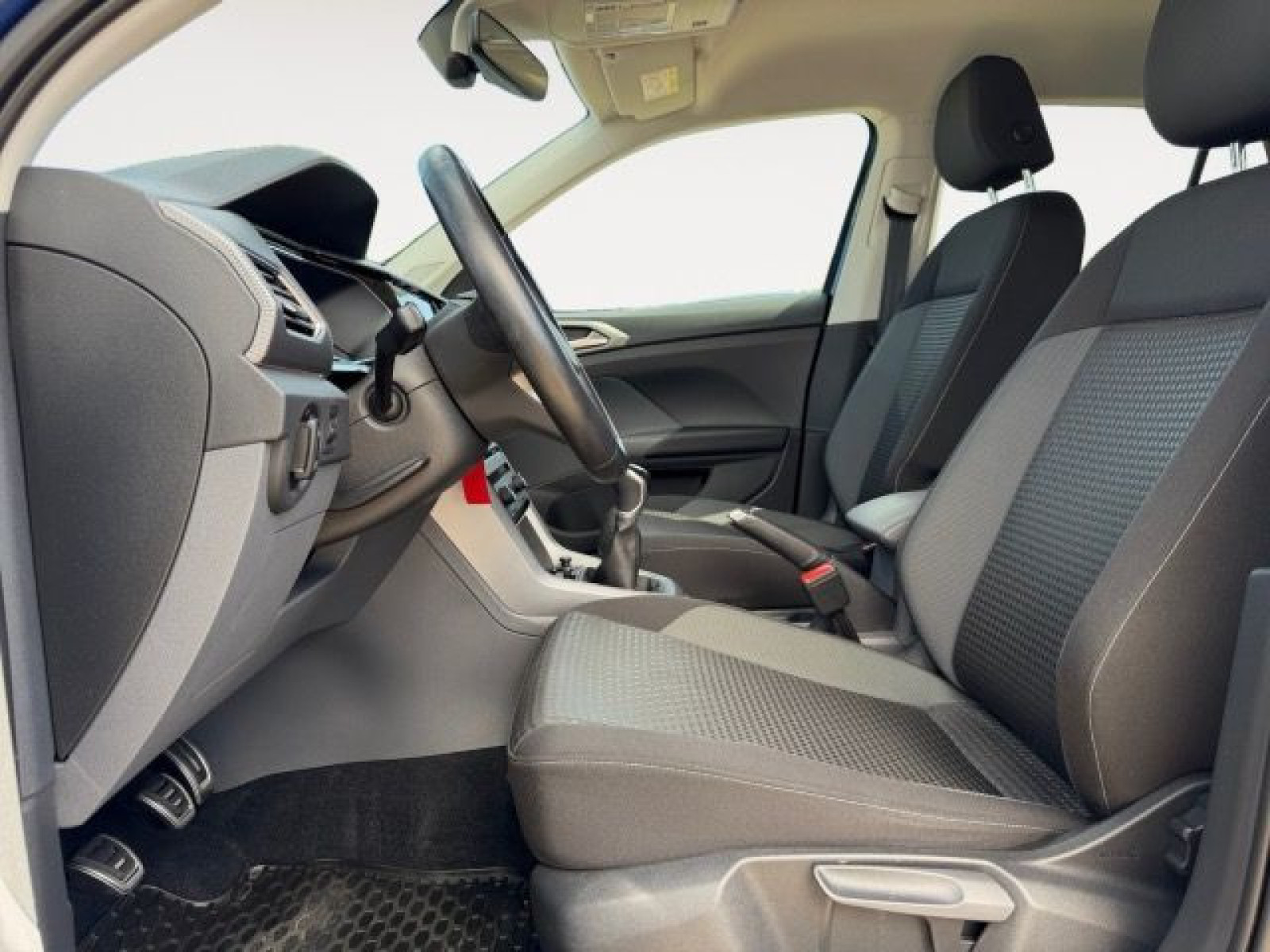 Volkswagen - T-Cross_9