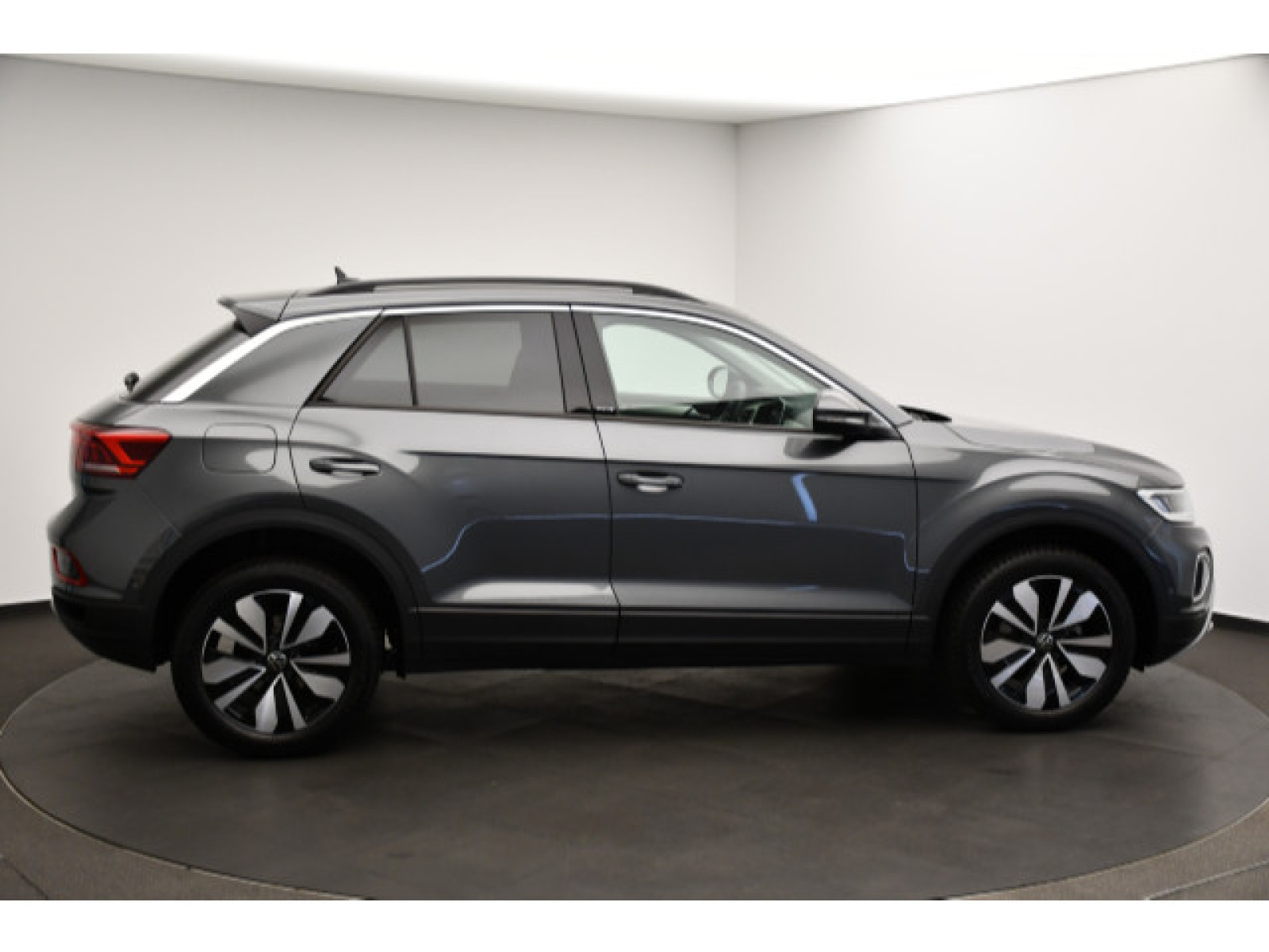 Volkswagen - T-Roc_15