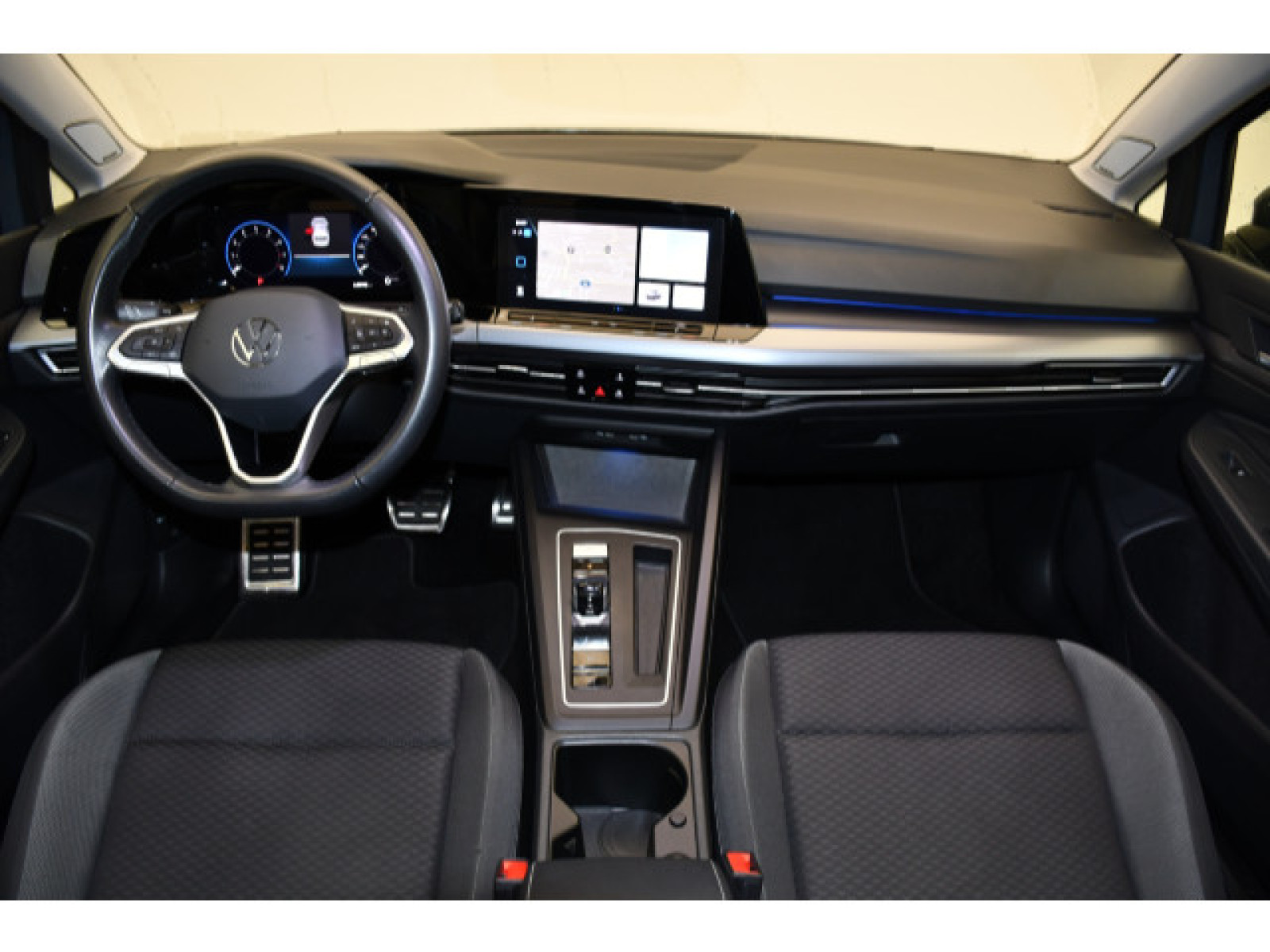 Volkswagen - Golf_4