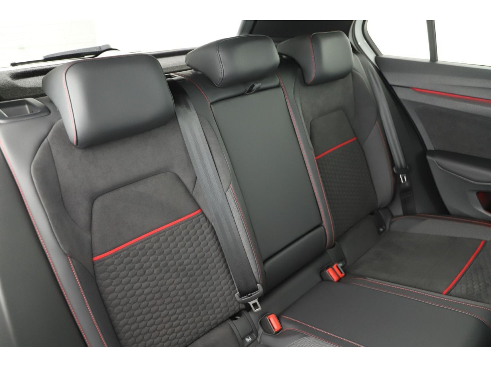 Volkswagen - Golf GTI_6