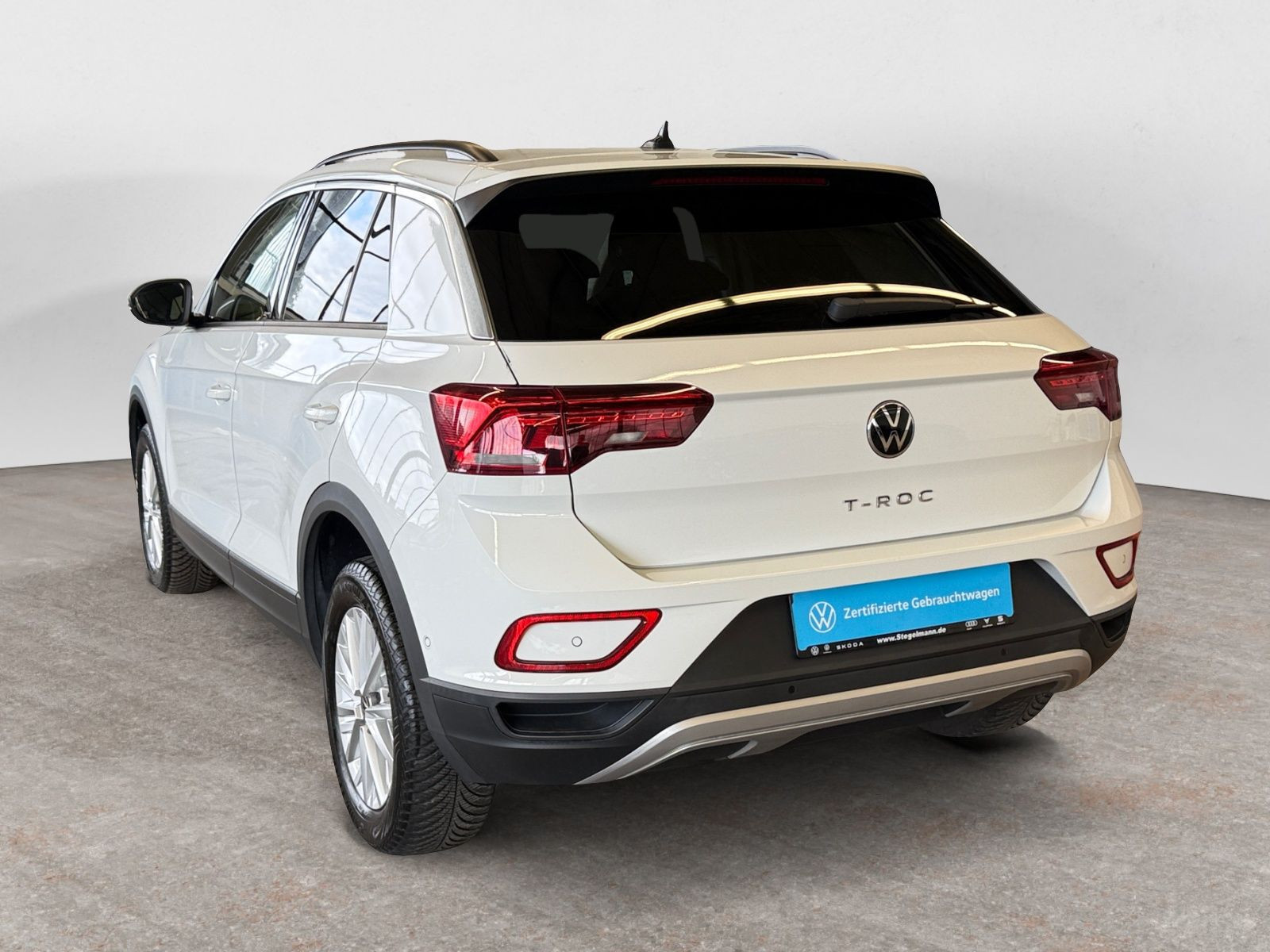 Volkswagen - T-Roc_4