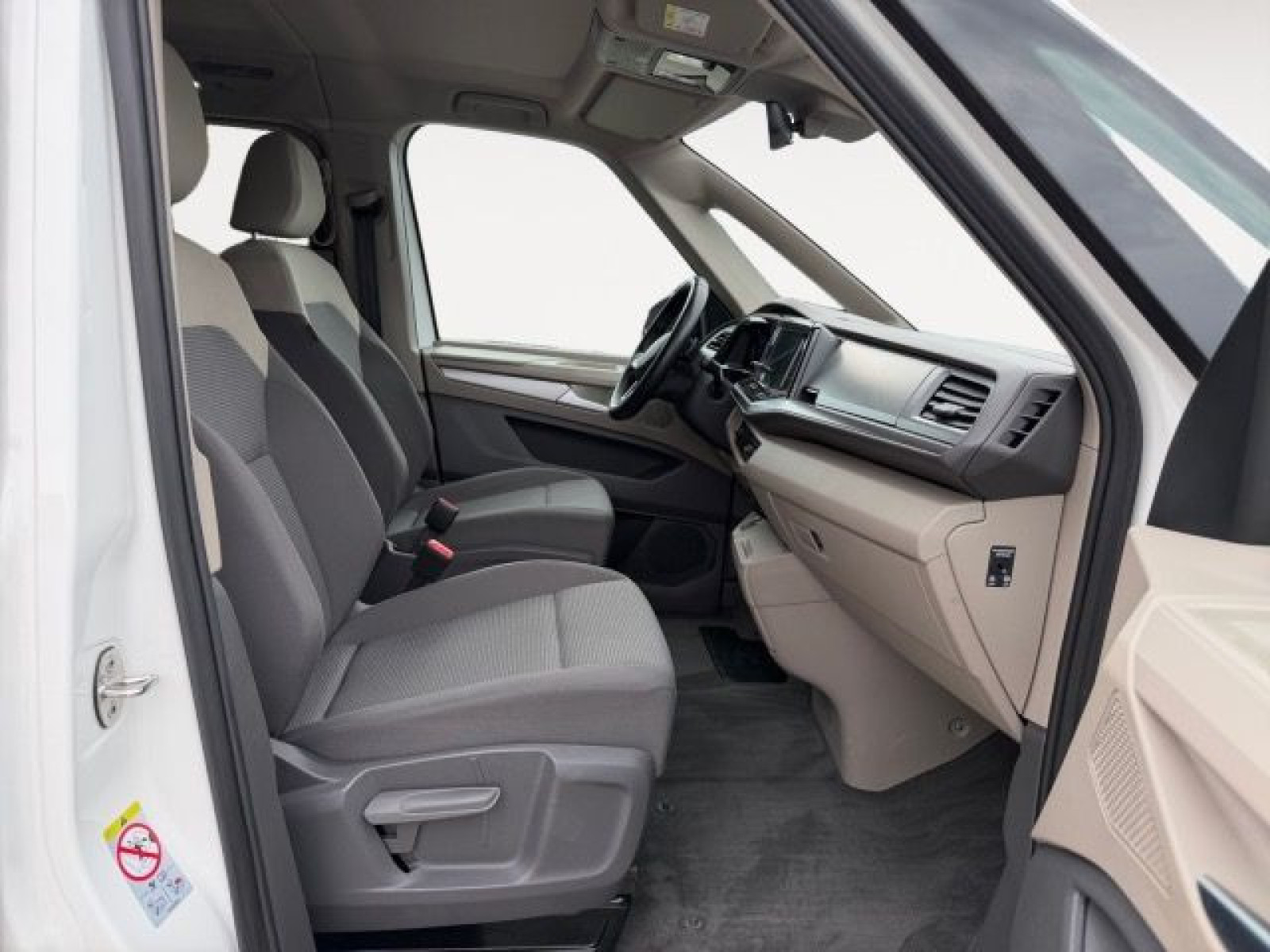 Volkswagen - T7 Multivan_16