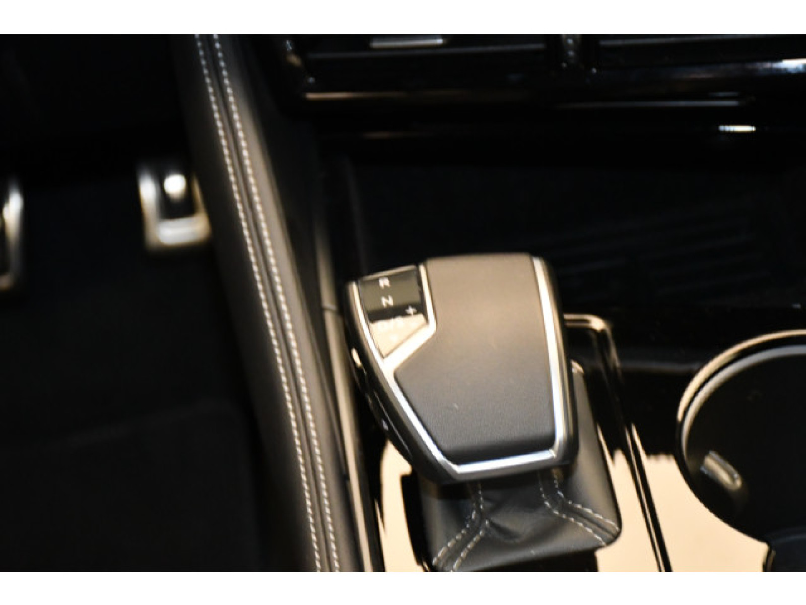 Volkswagen - Touareg_7